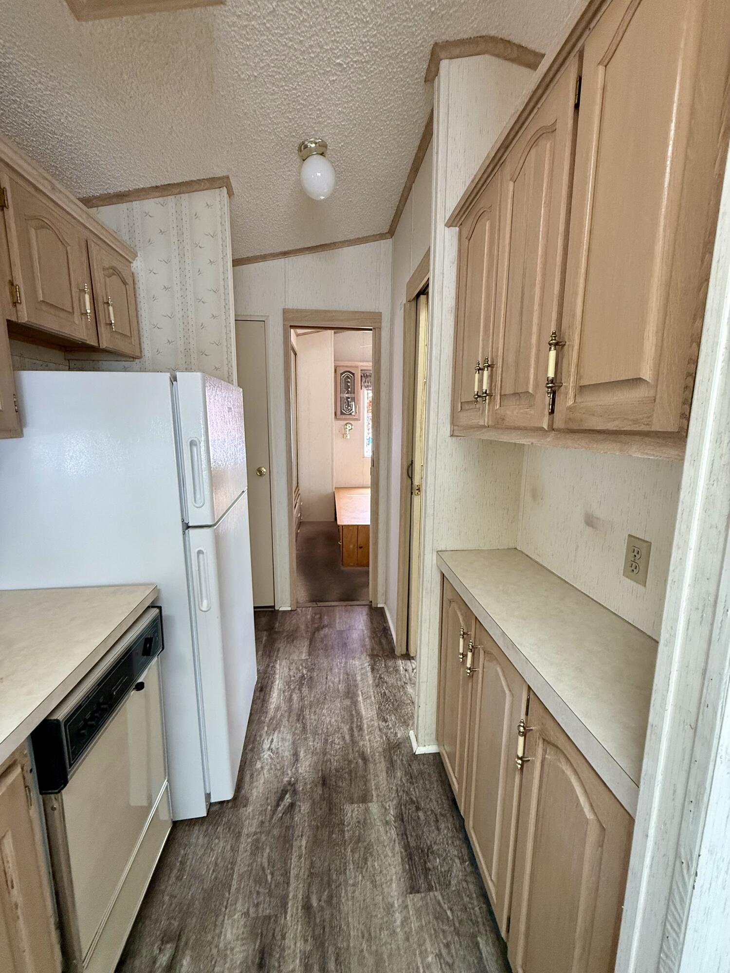 TWIN LAKES RV PARK - Residential