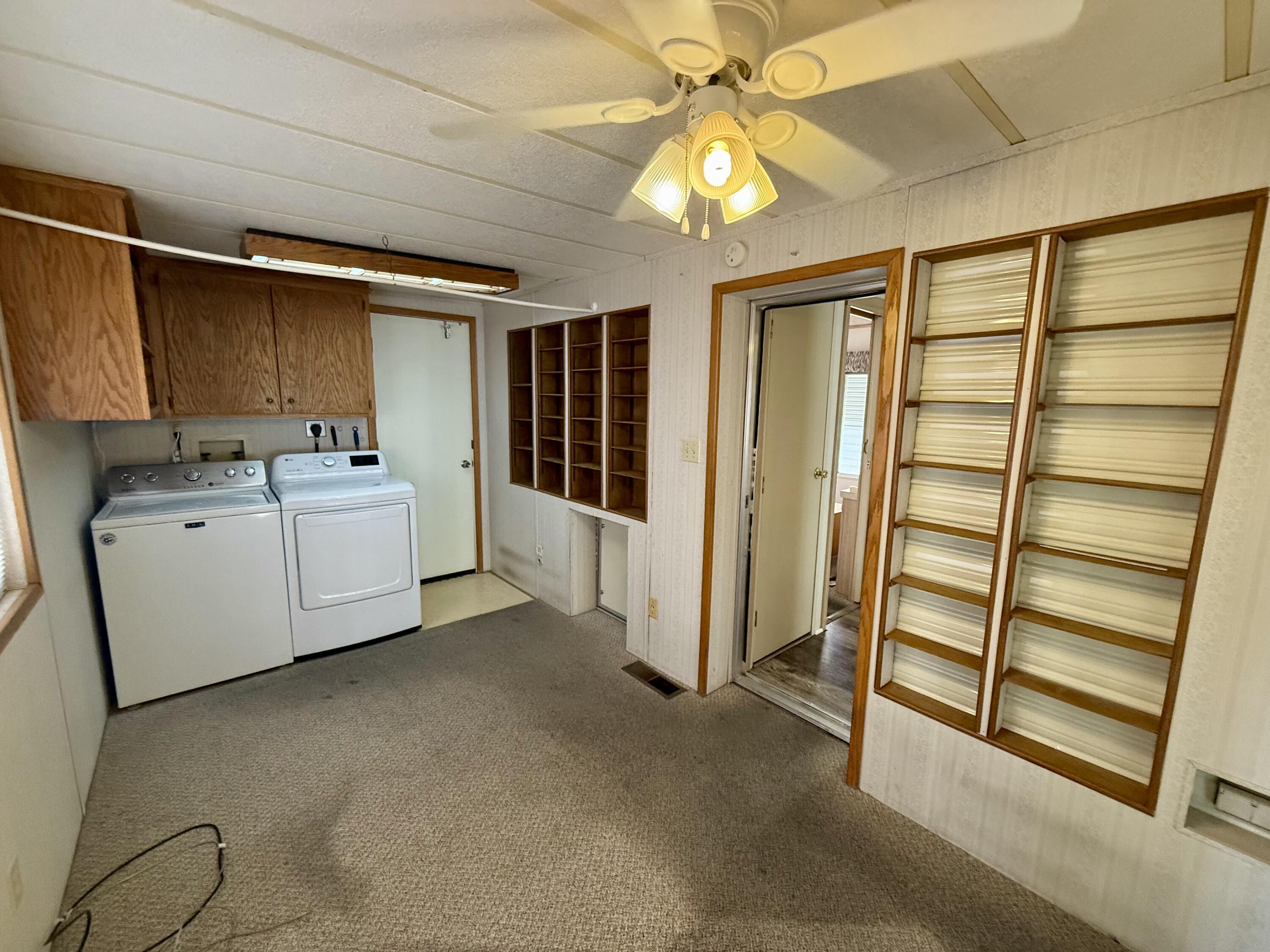 TWIN LAKES RV PARK - Residential