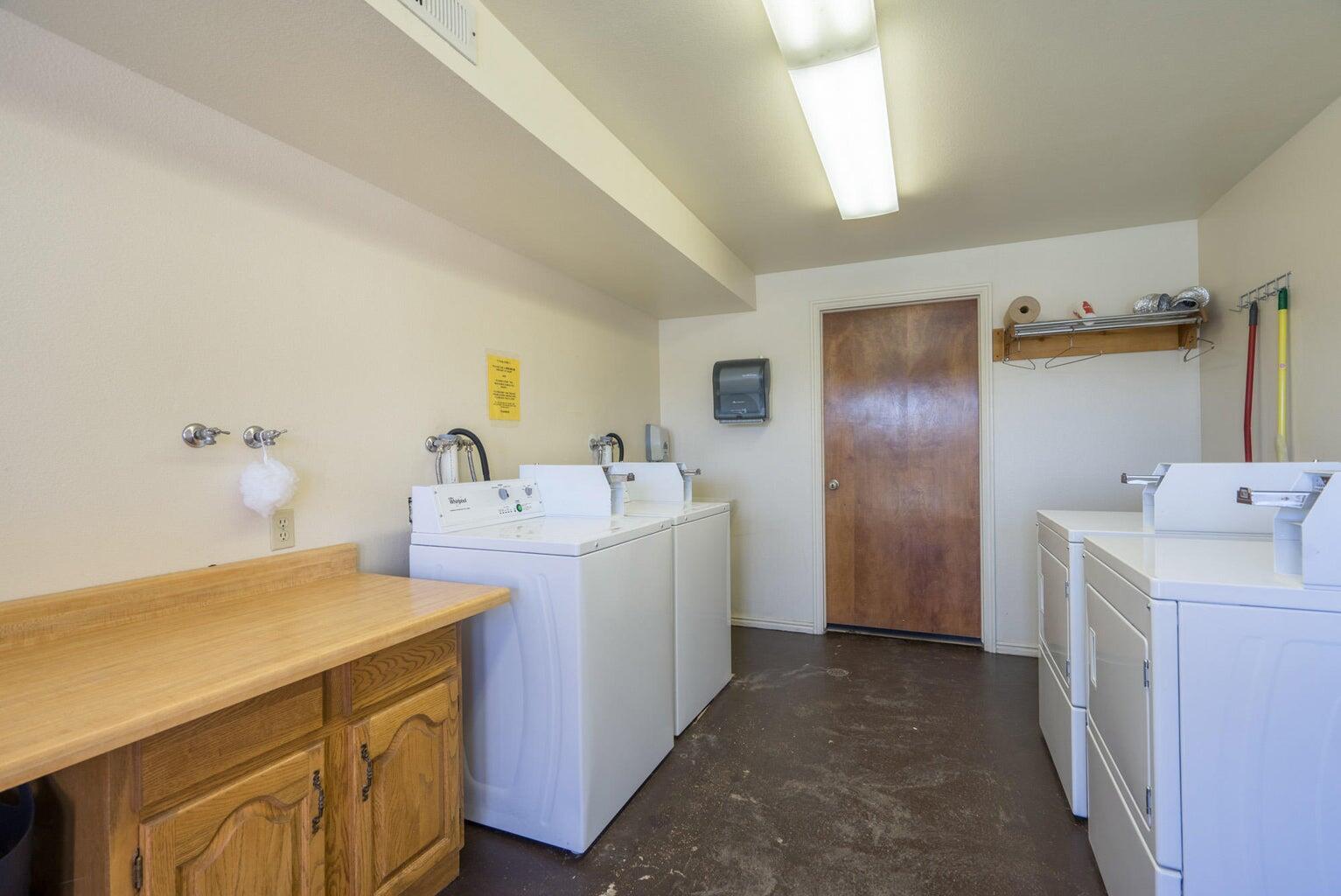 TWIN LAKES RV PARK - Residential