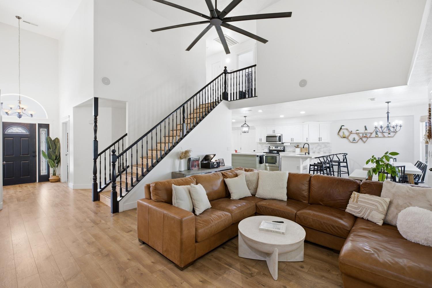 INDIAN SPRINGS - Residential