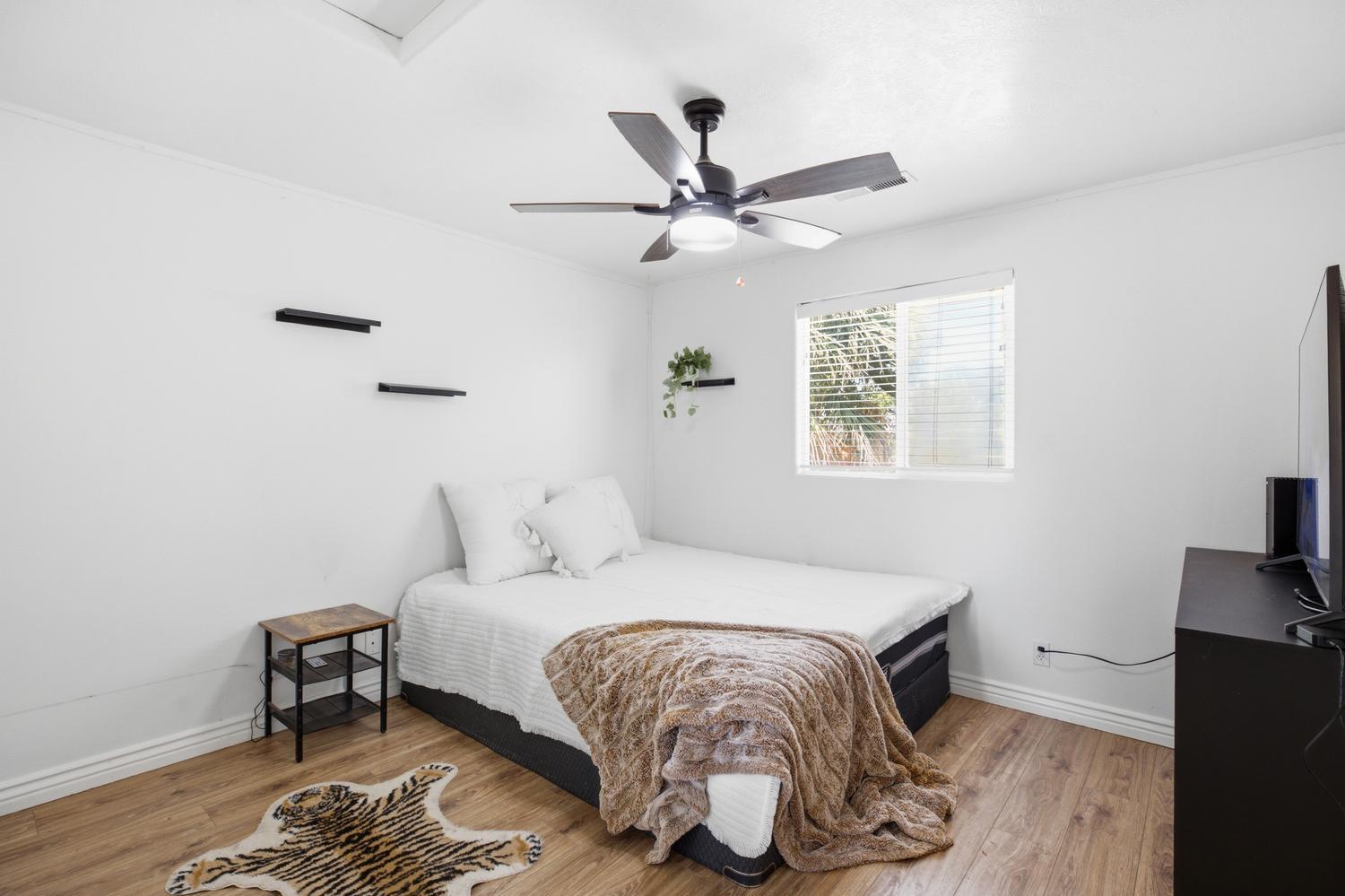 INDIAN SPRINGS - Residential