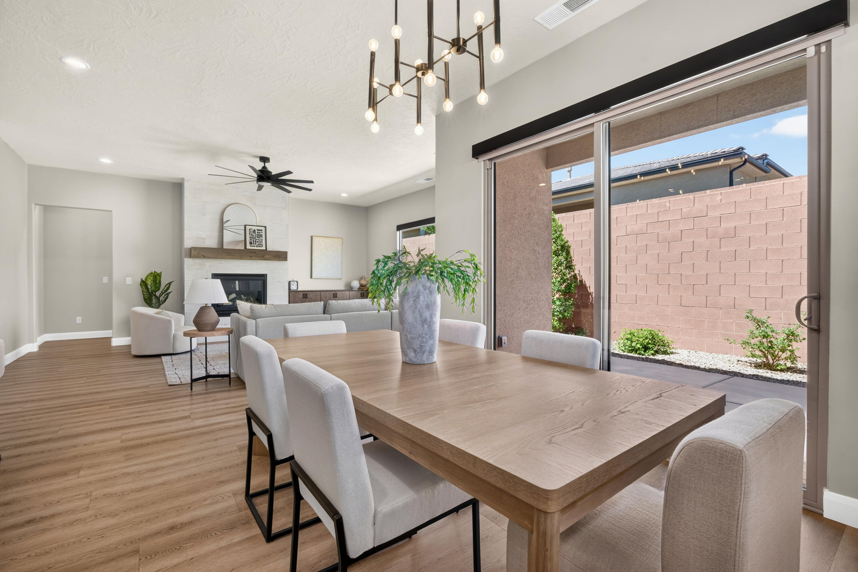 ANASAZI VISTA - Residential