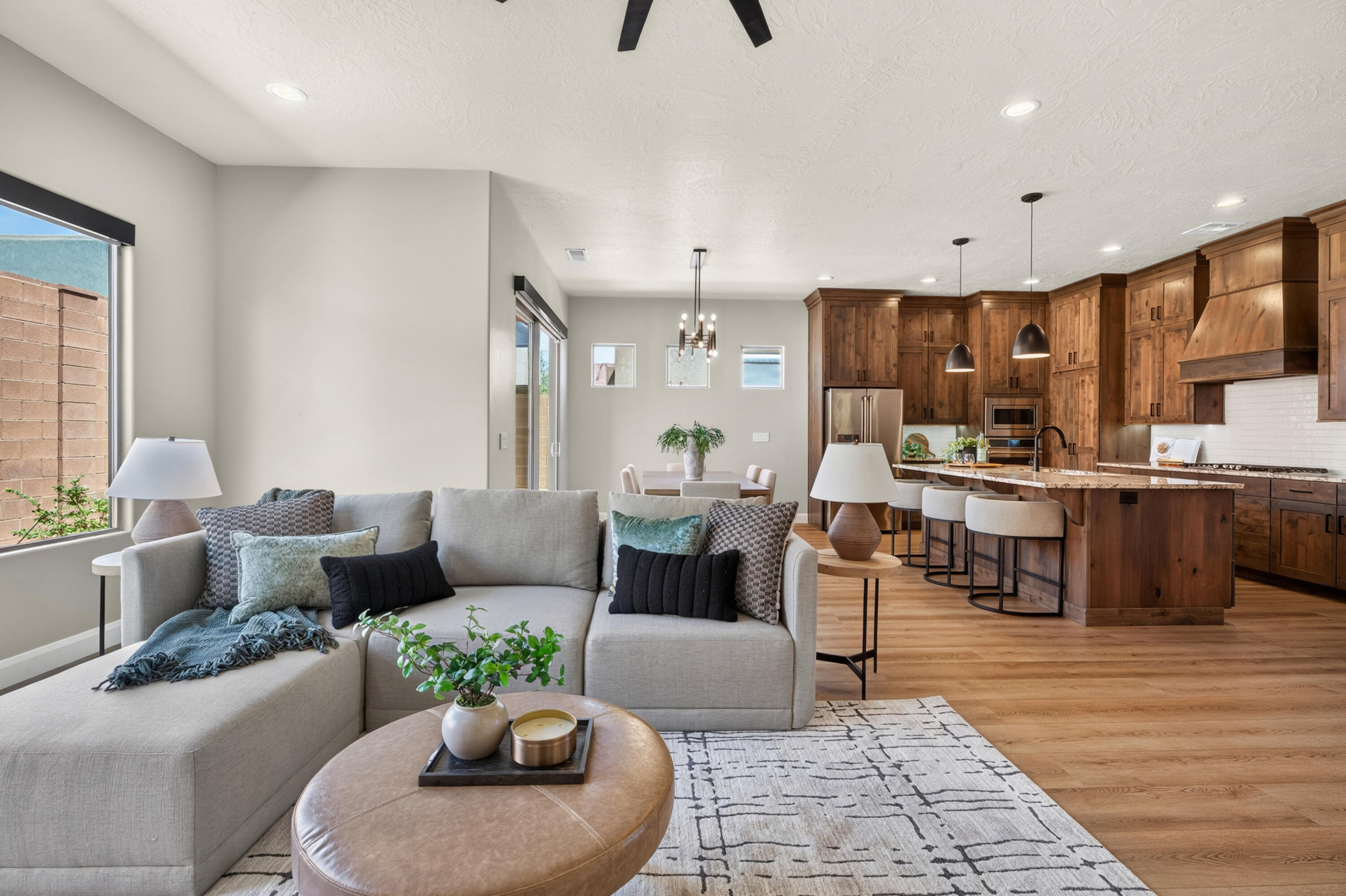 ANASAZI VISTA - Residential
