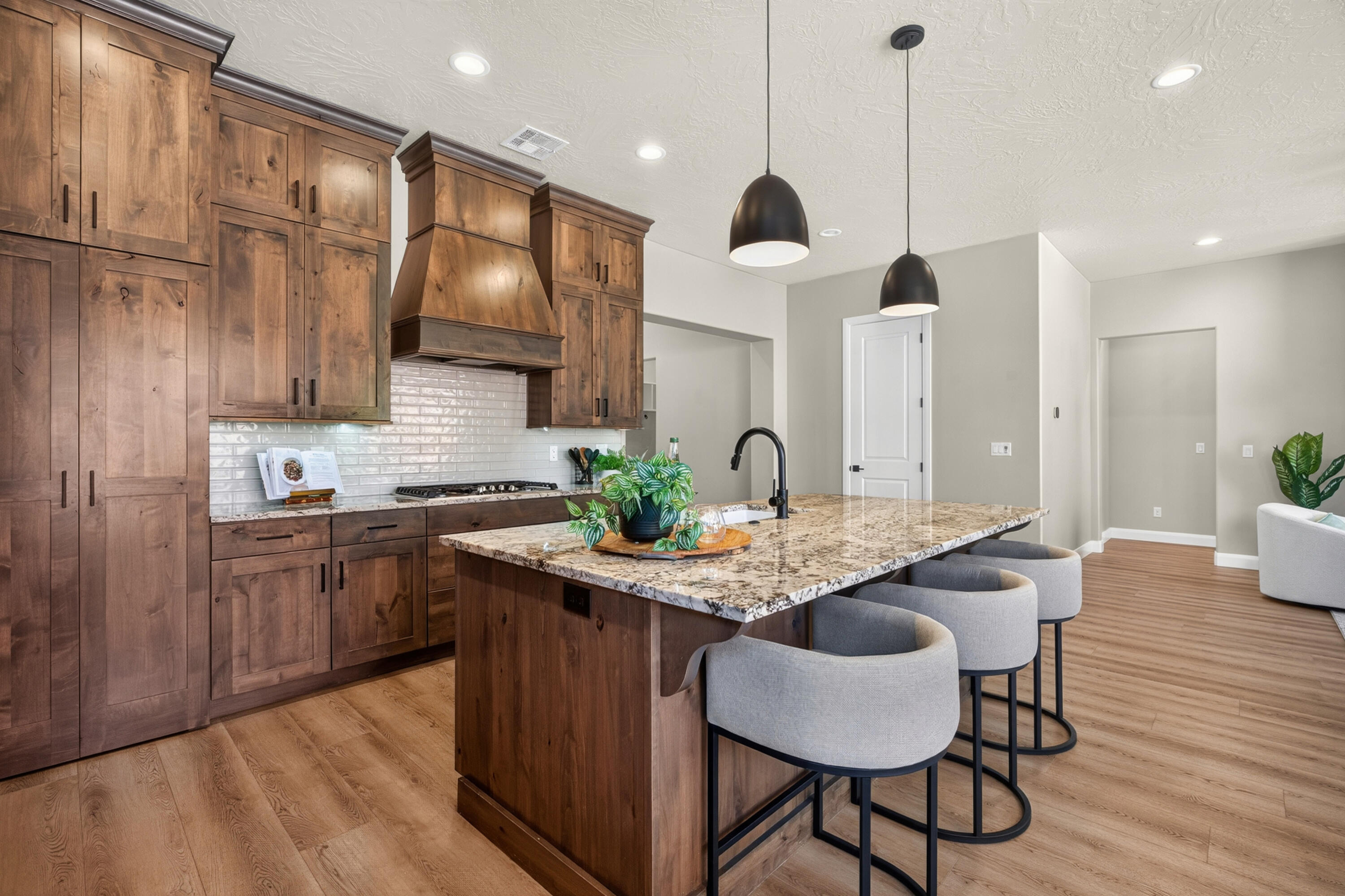 ANASAZI VISTA - Residential