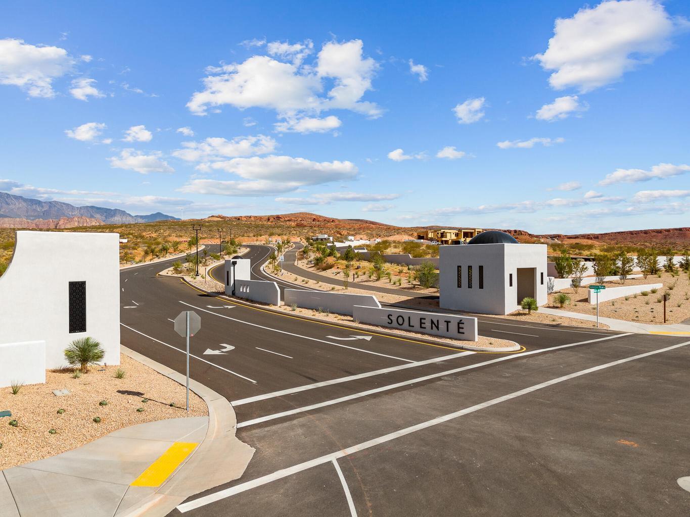 SOLENTE VILLAGE - Land