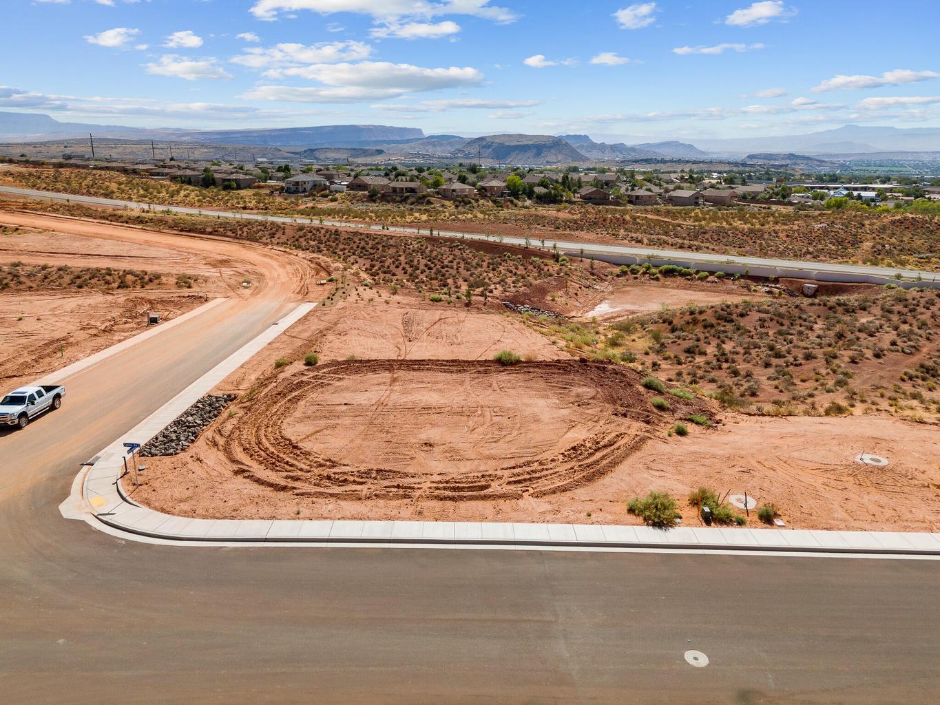 SOLENTE VILLAGE - Land