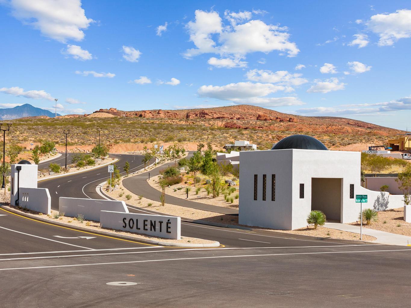 SOLENTE VILLAGE - Land