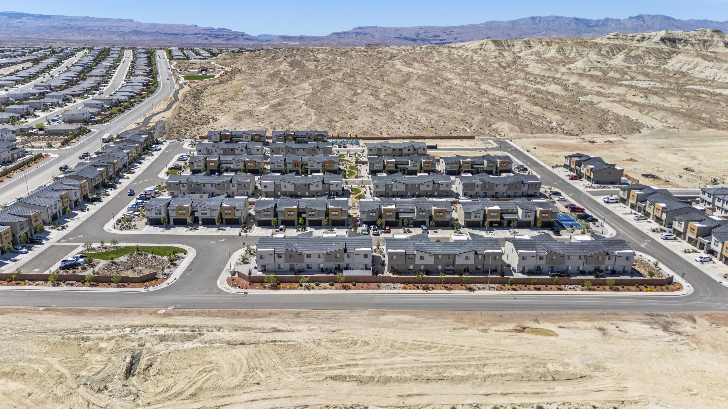 SOUTH DESERT TH - Residential