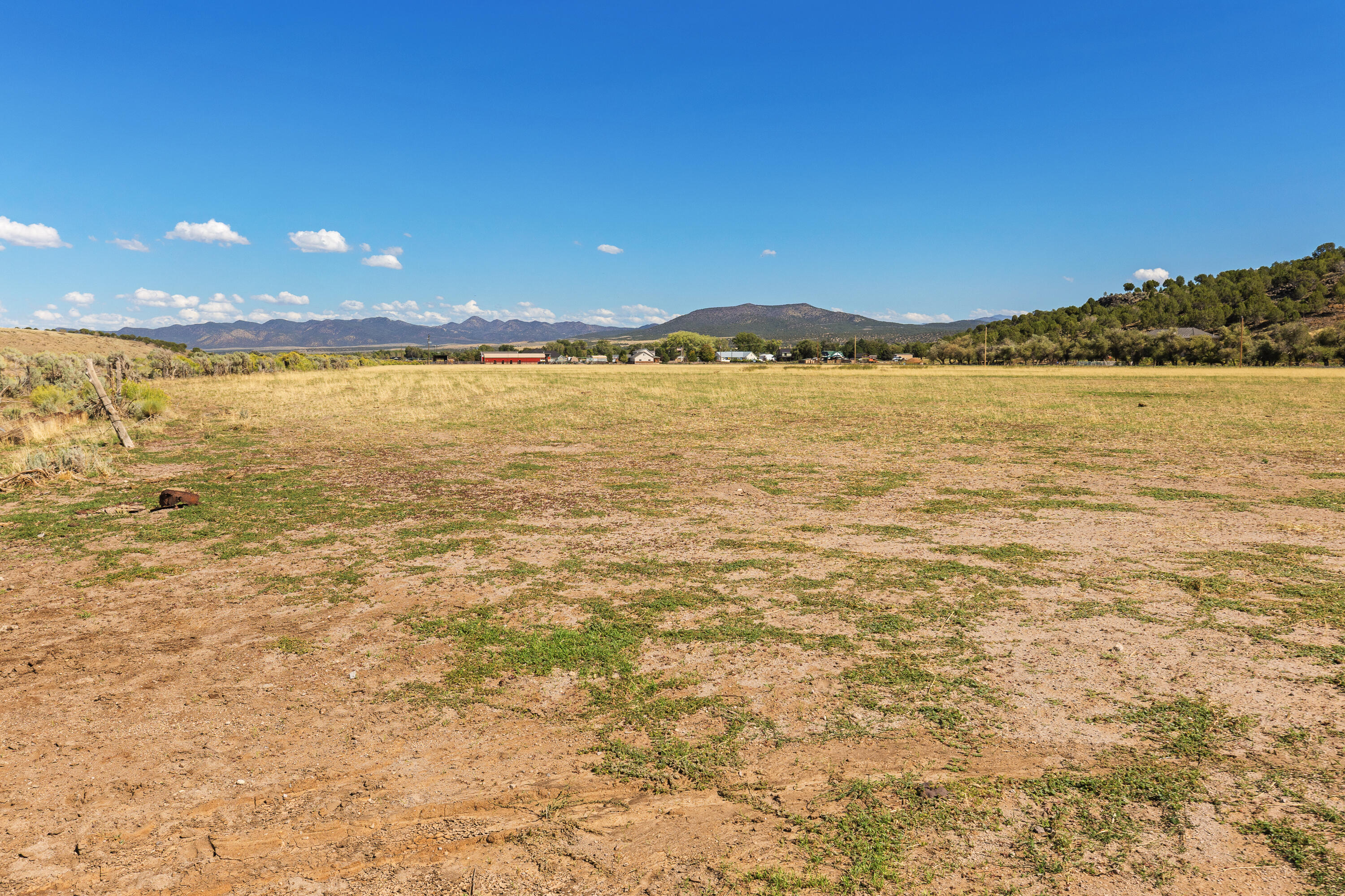 ENTERPRISE TOWNSITE - Land