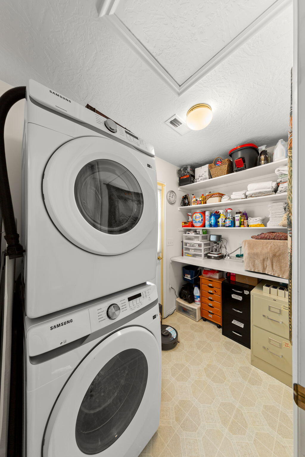DIXIE DOWNS RV RESORT - Residential