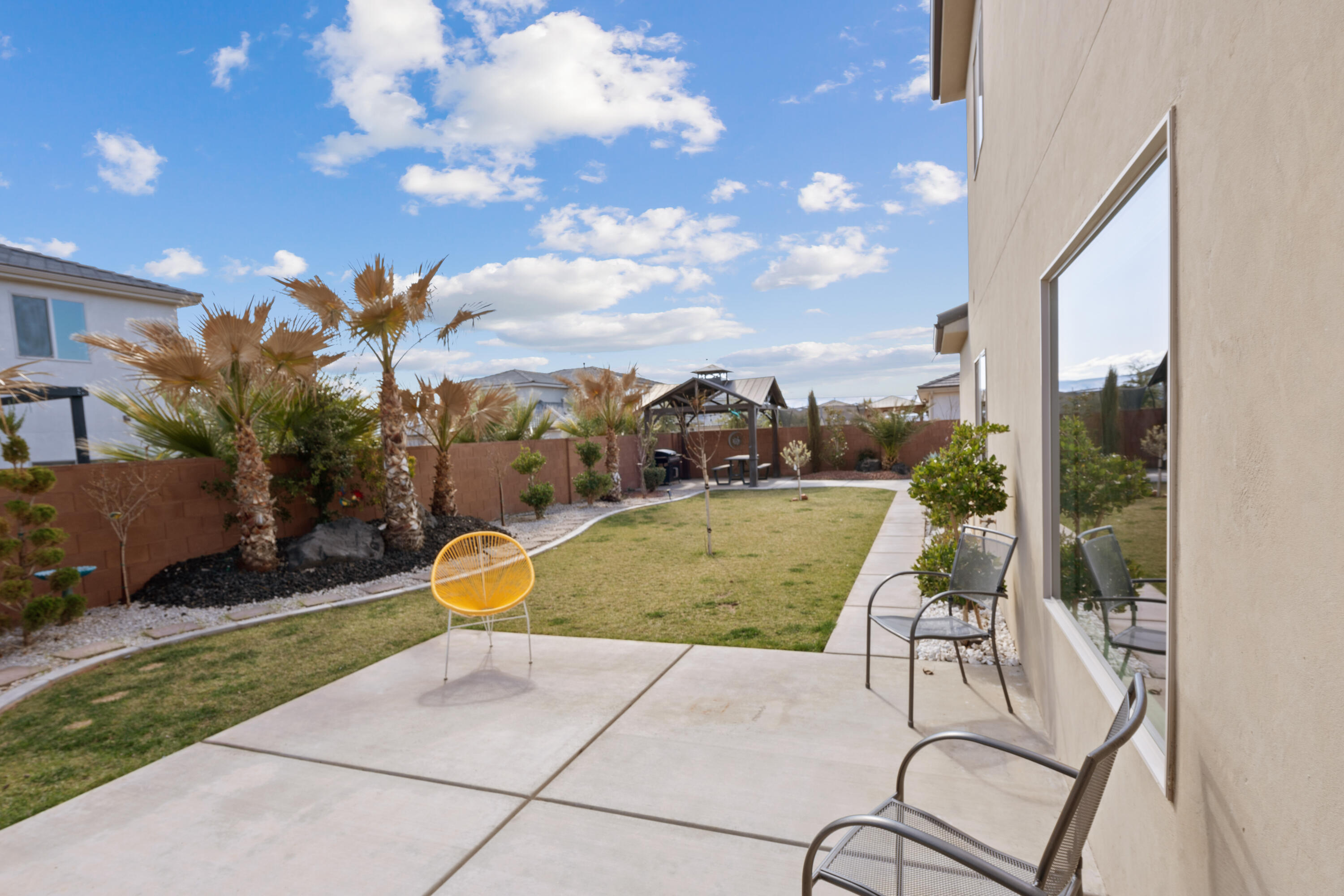 SAGE CANYON - Residential