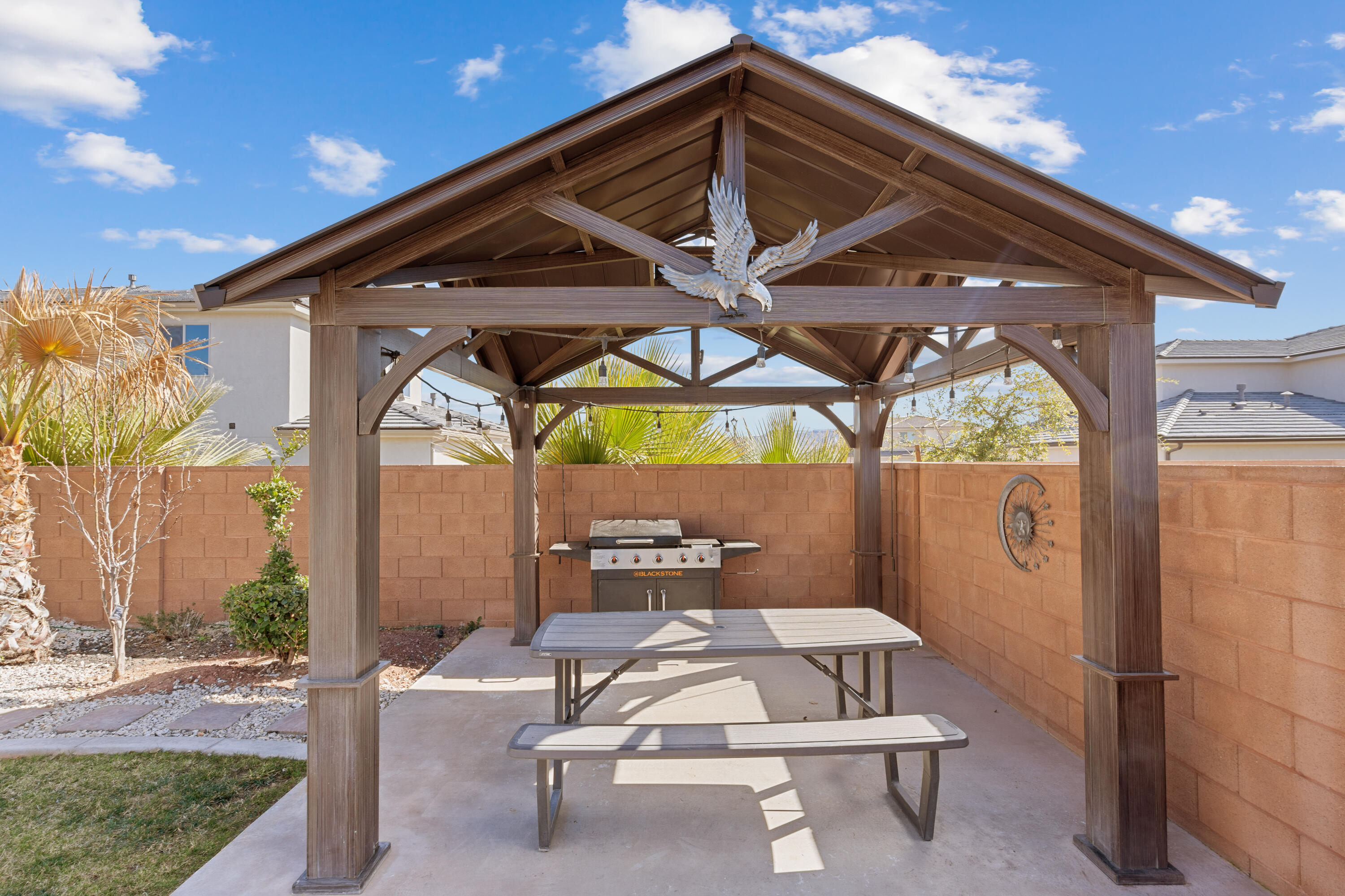 SAGE CANYON - Residential