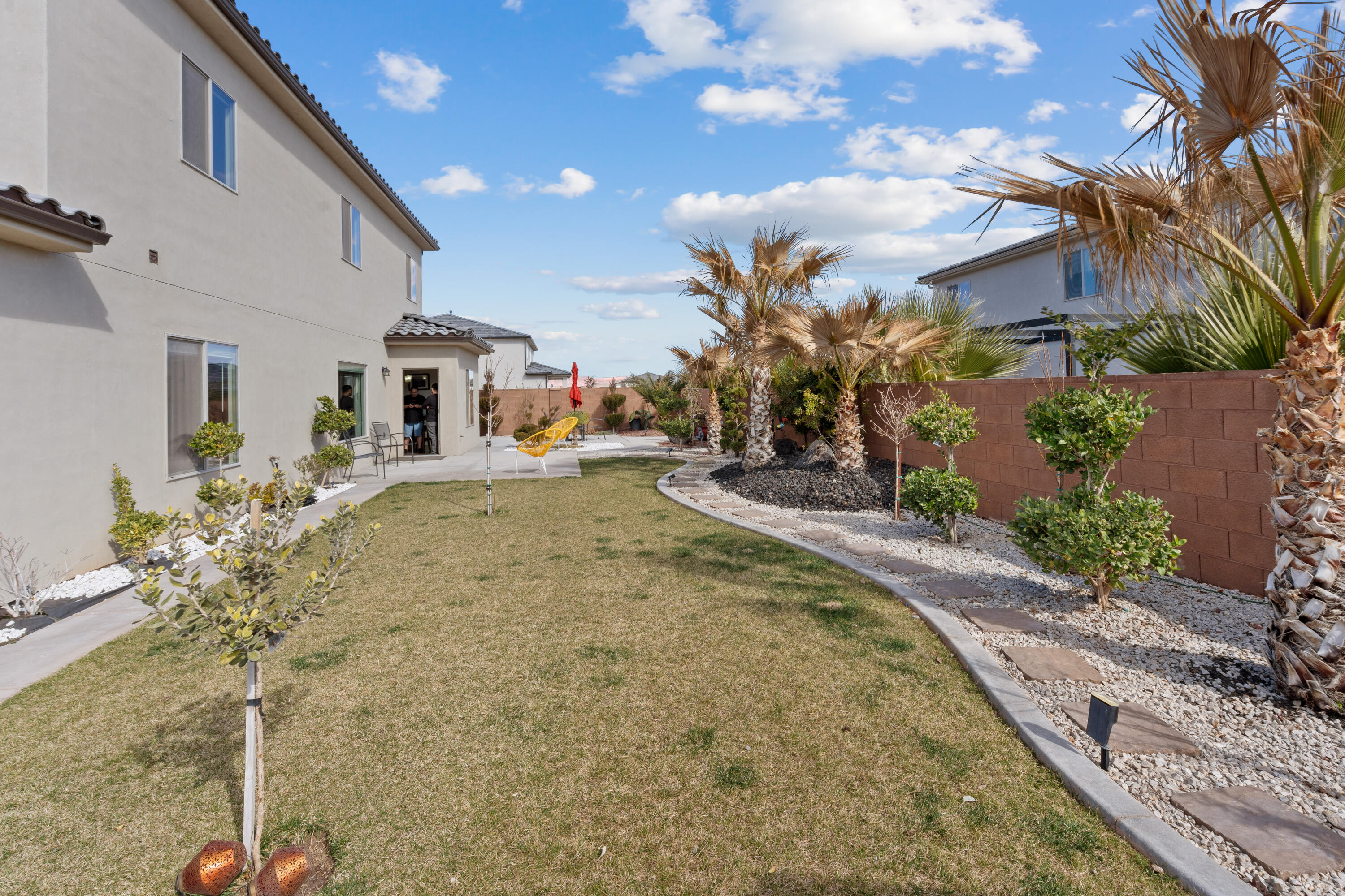 SAGE CANYON - Residential