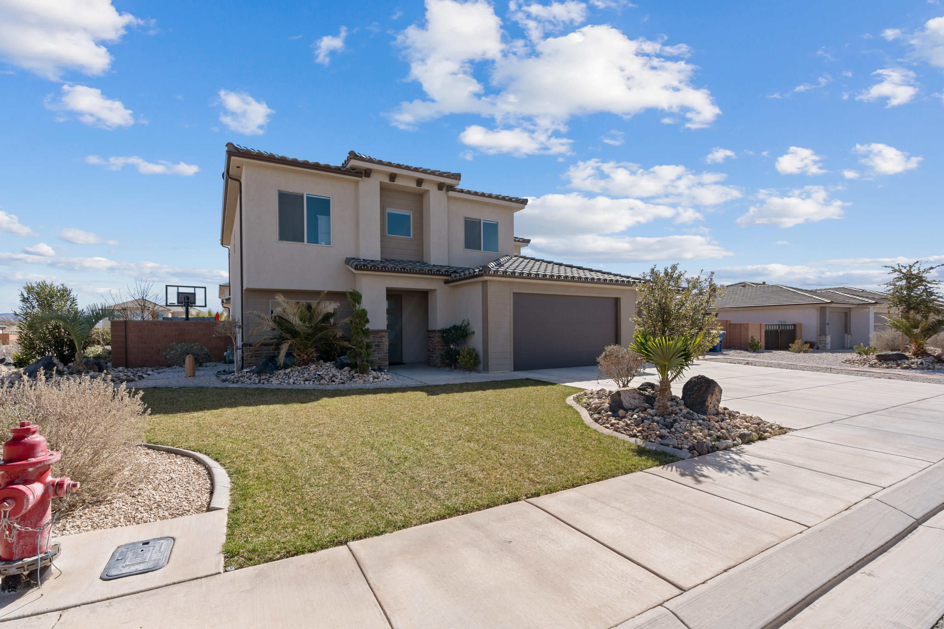 SAGE CANYON - Residential