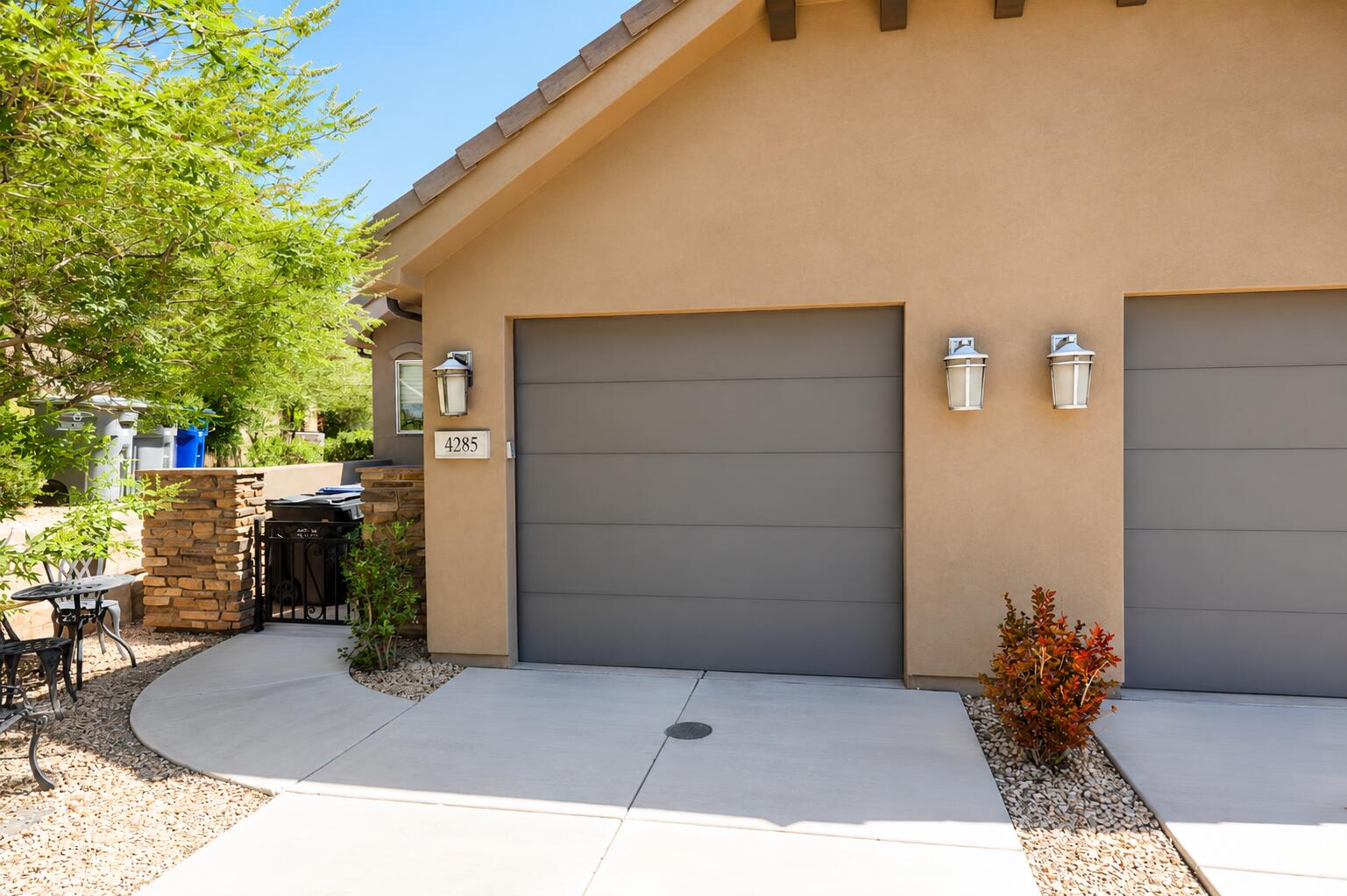 CORAL RIDGE TOWNHOMES - Residential