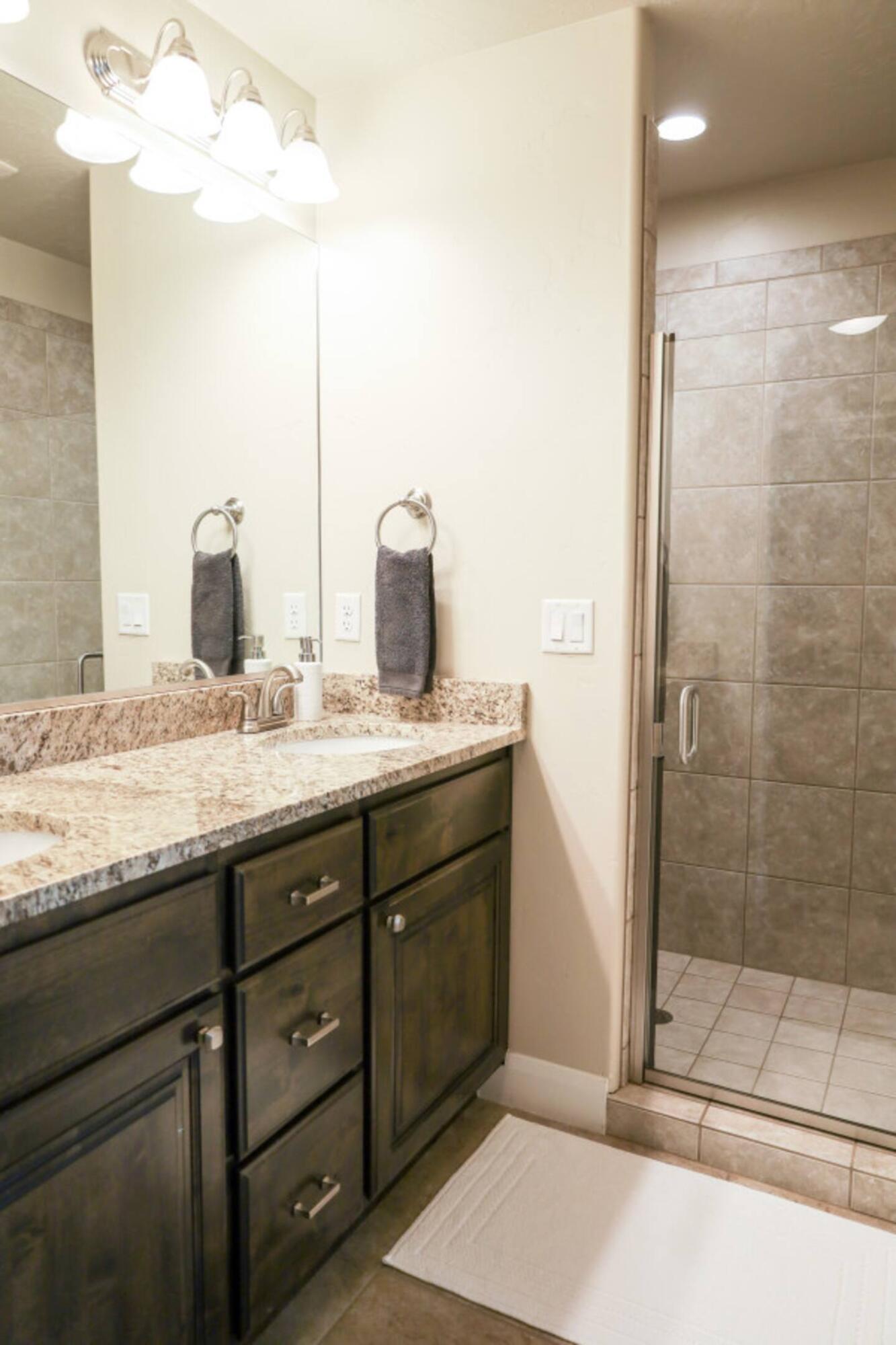 CORAL RIDGE TOWNHOMES - Residential