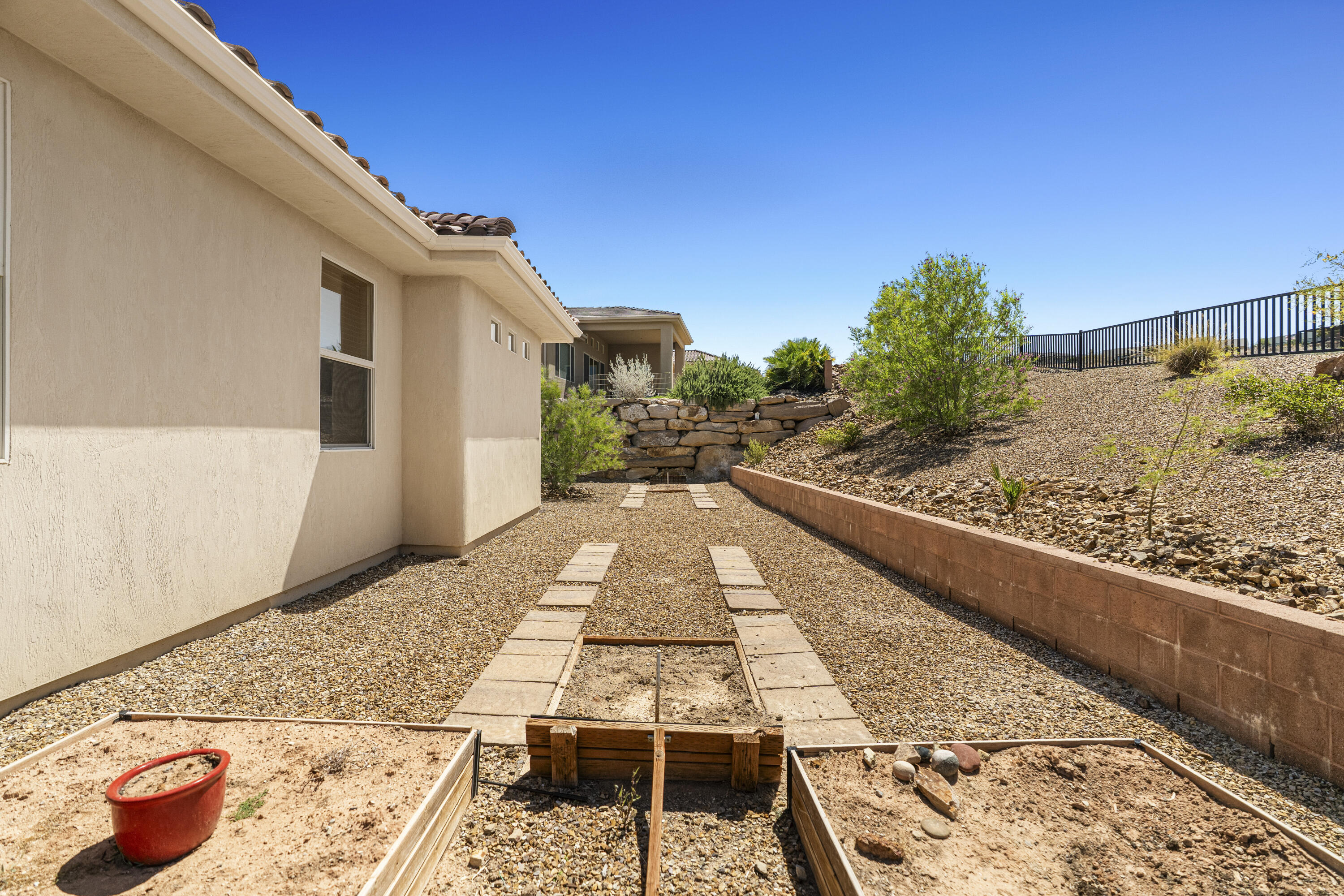SENTIERI CANYON AT DIVARIO - Residential