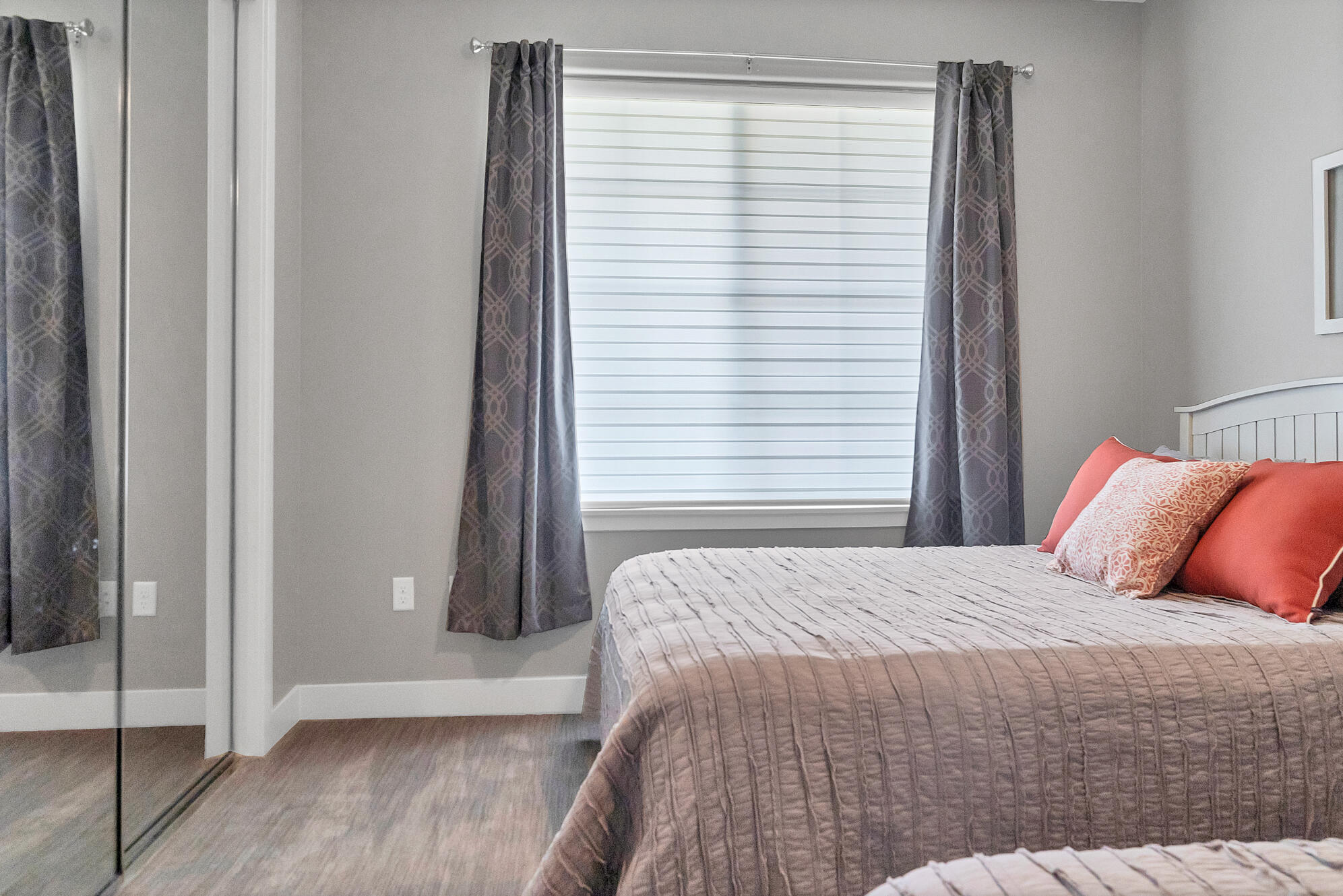 PELICAN HILLS CONDOMINIUMS - Residential