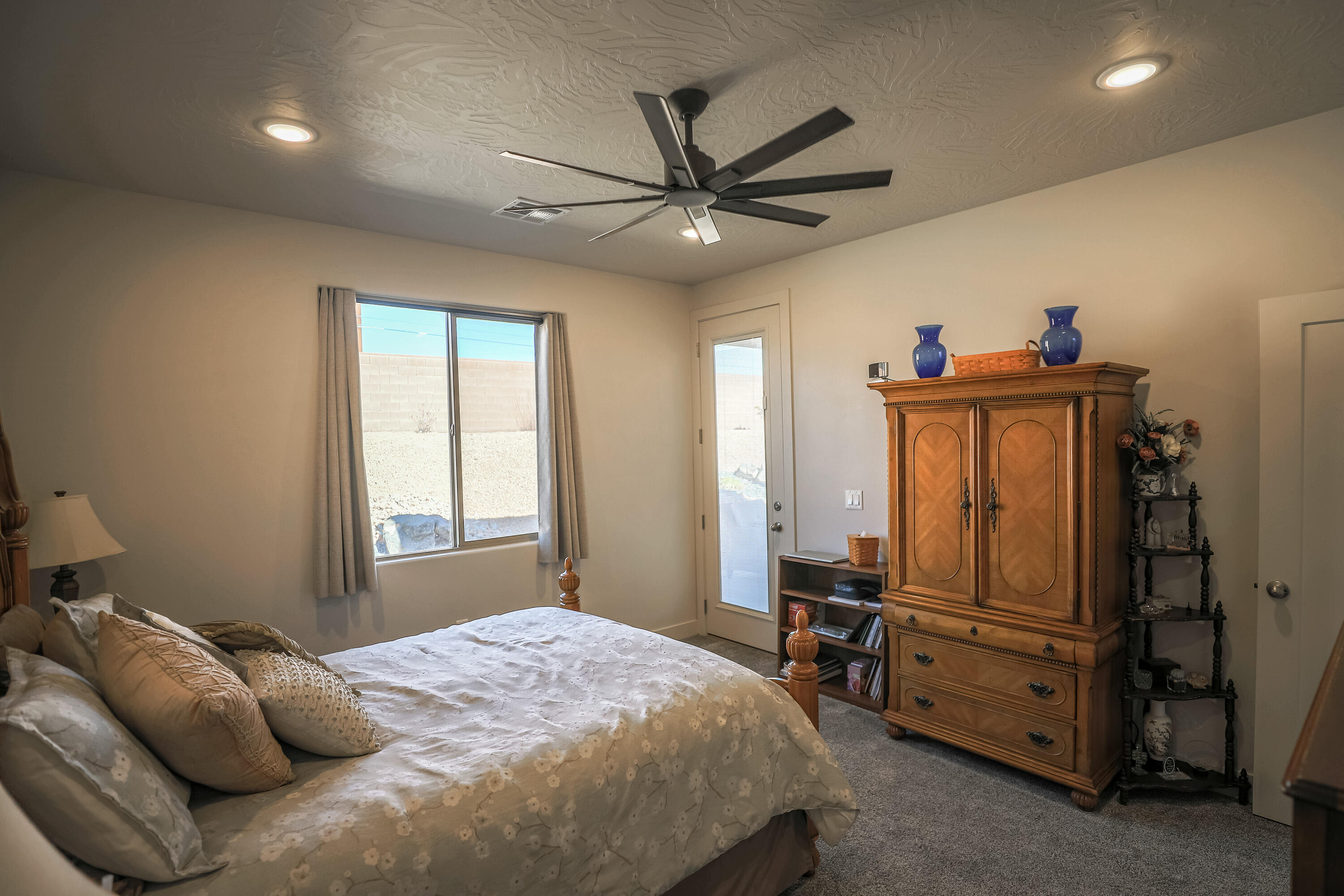 PAINTED SANDS - Residential