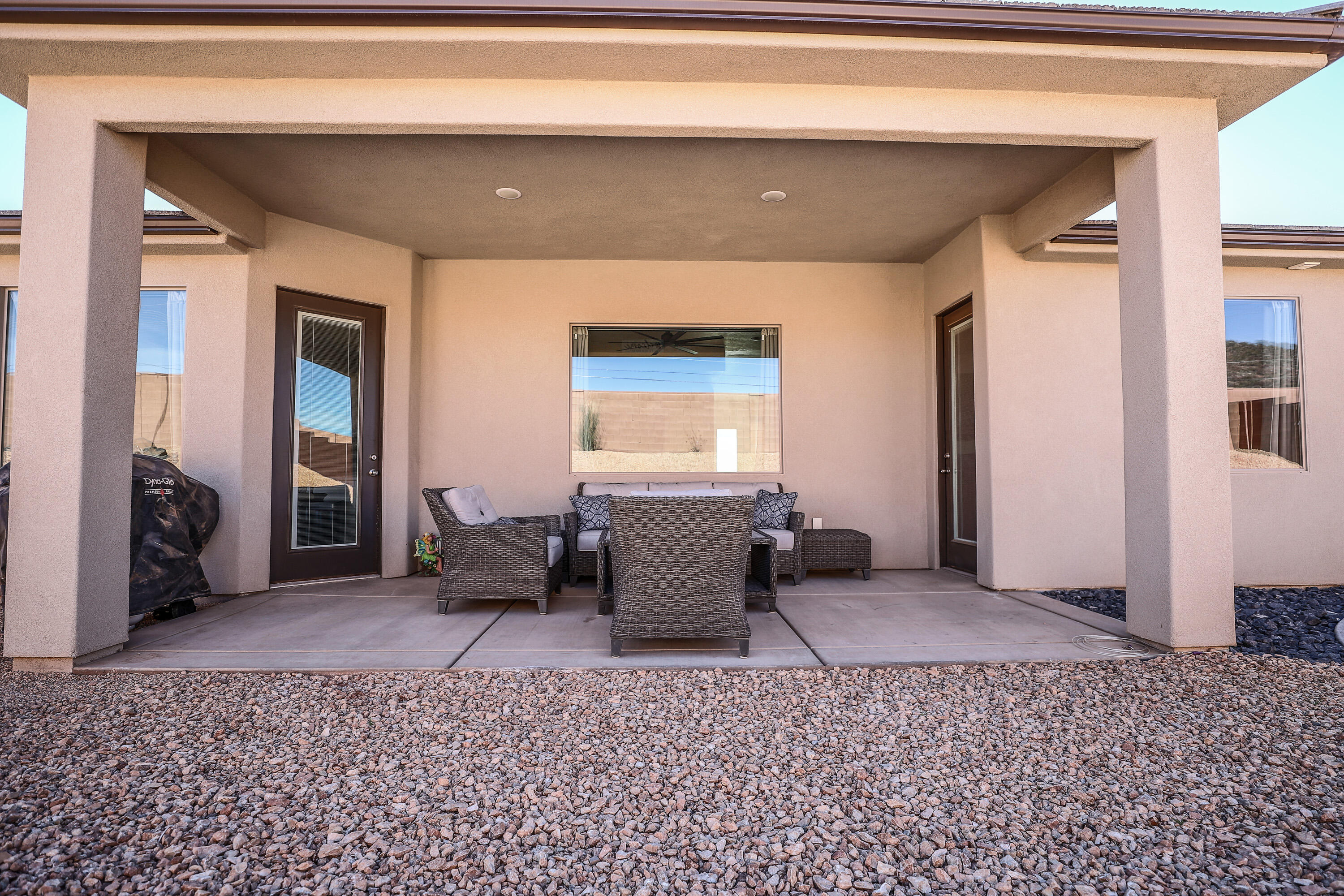 PAINTED SANDS - Residential
