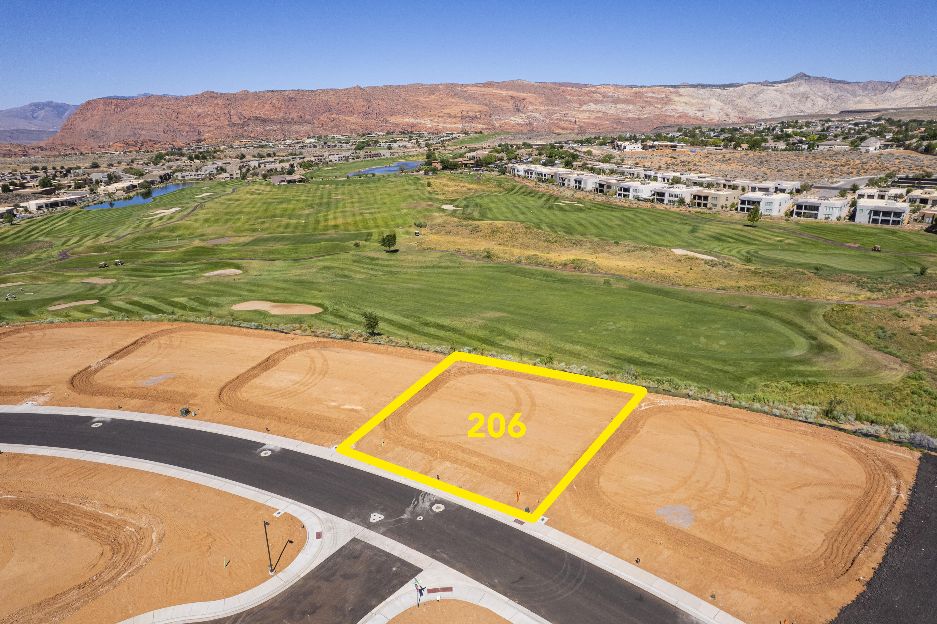 Large lot in the beautiful Ledges Golf resort community. This Yellow Knolls lot has amazing views of Snow Canyon and Fish Rock. The Ledges is a dark-sky community, locate just 10 minutes from downtown St. George. Bring your own builder! Low HOA fees!