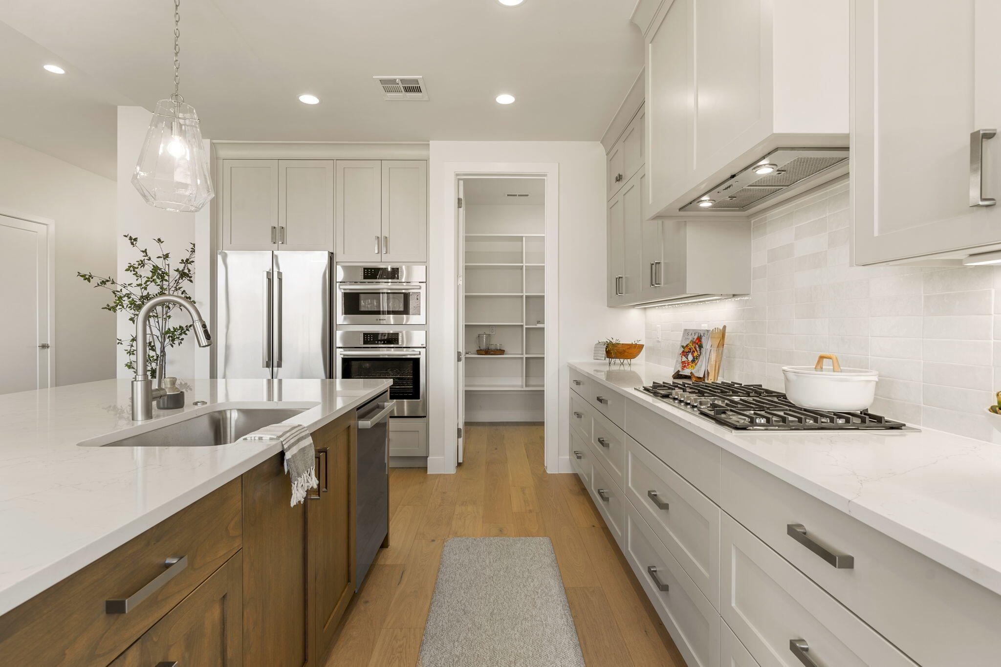 BLACK STONE - Residential