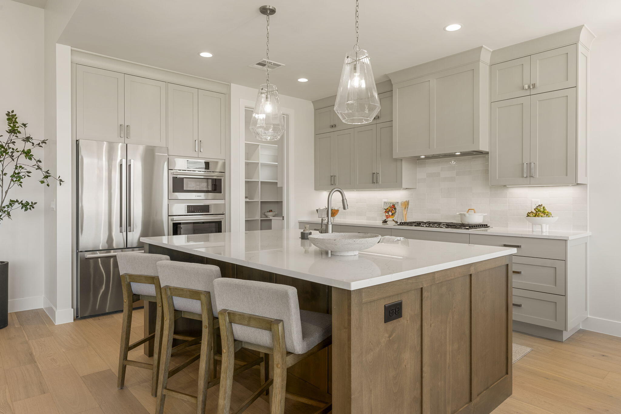 BLACK STONE - Residential