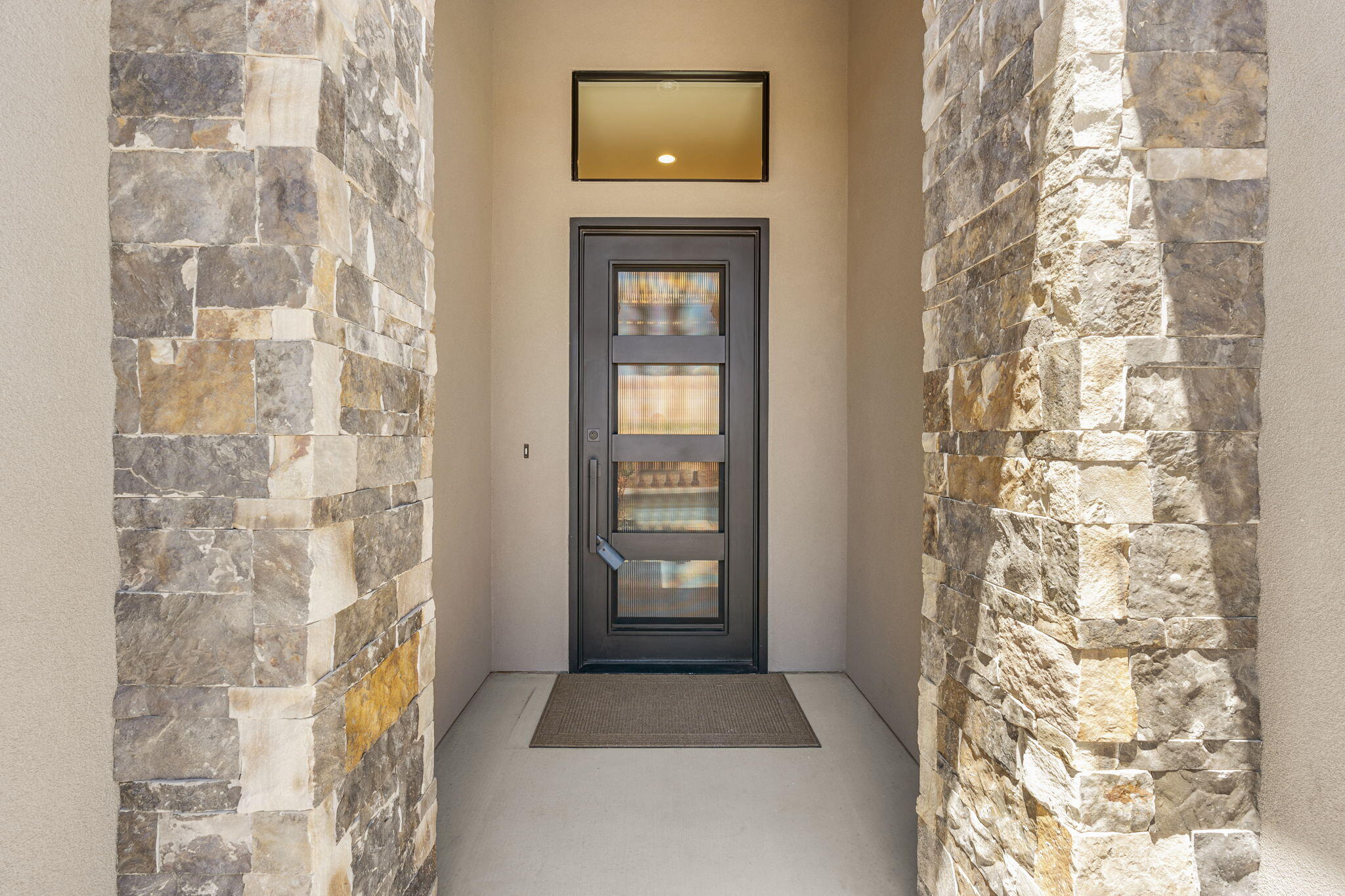BLACK STONE - Residential