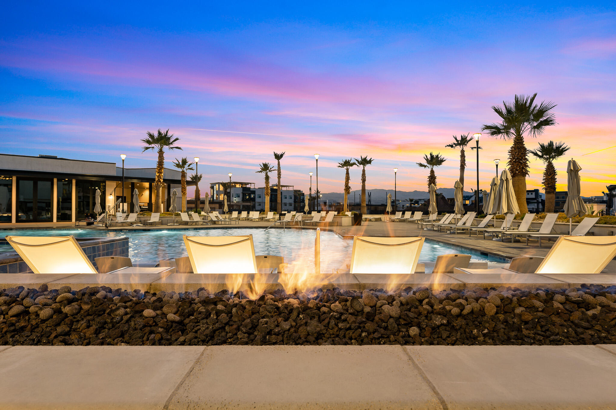 DESERT COLOR RESORT - Land