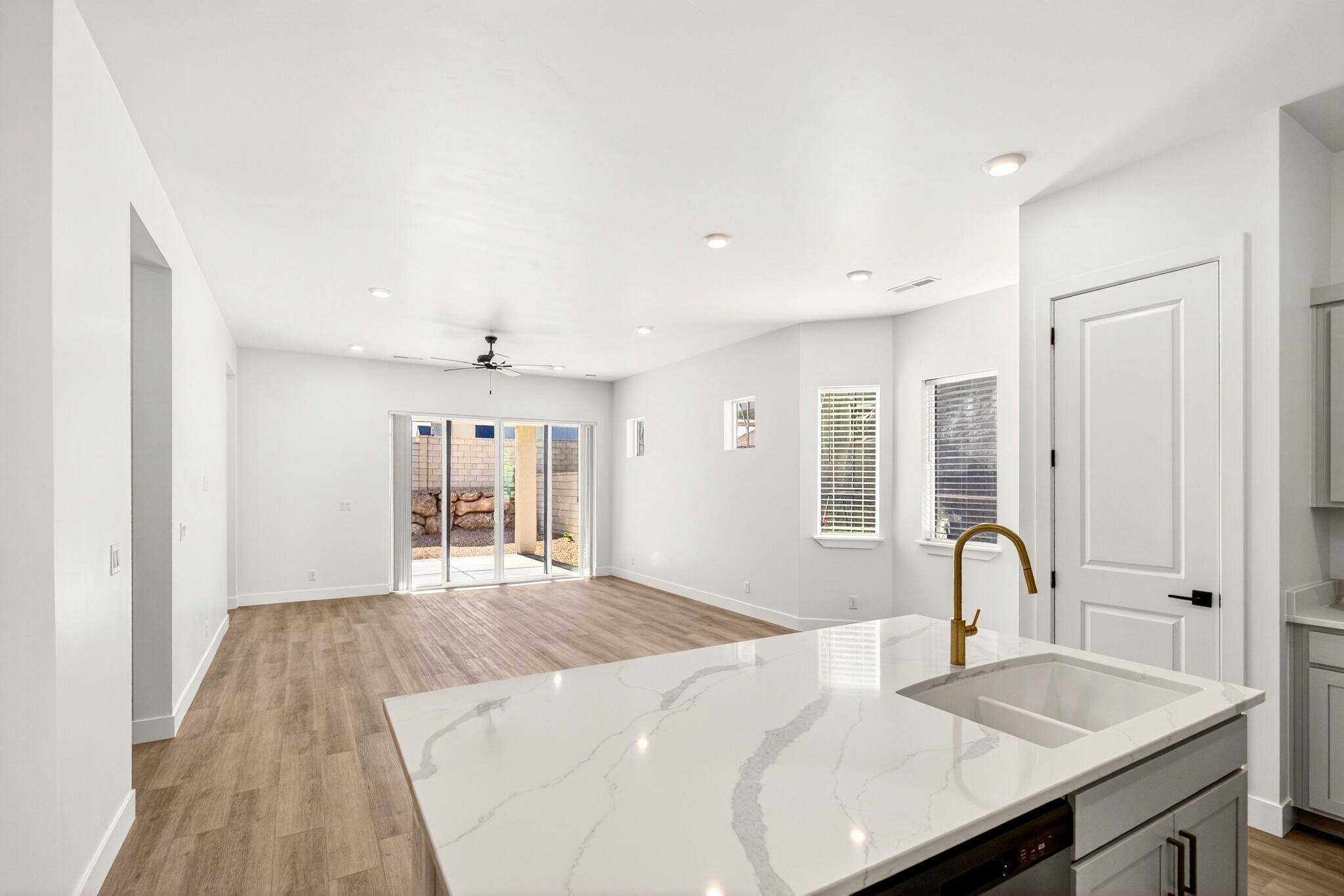 DESERT COLOR SAGE HAVEN - Residential