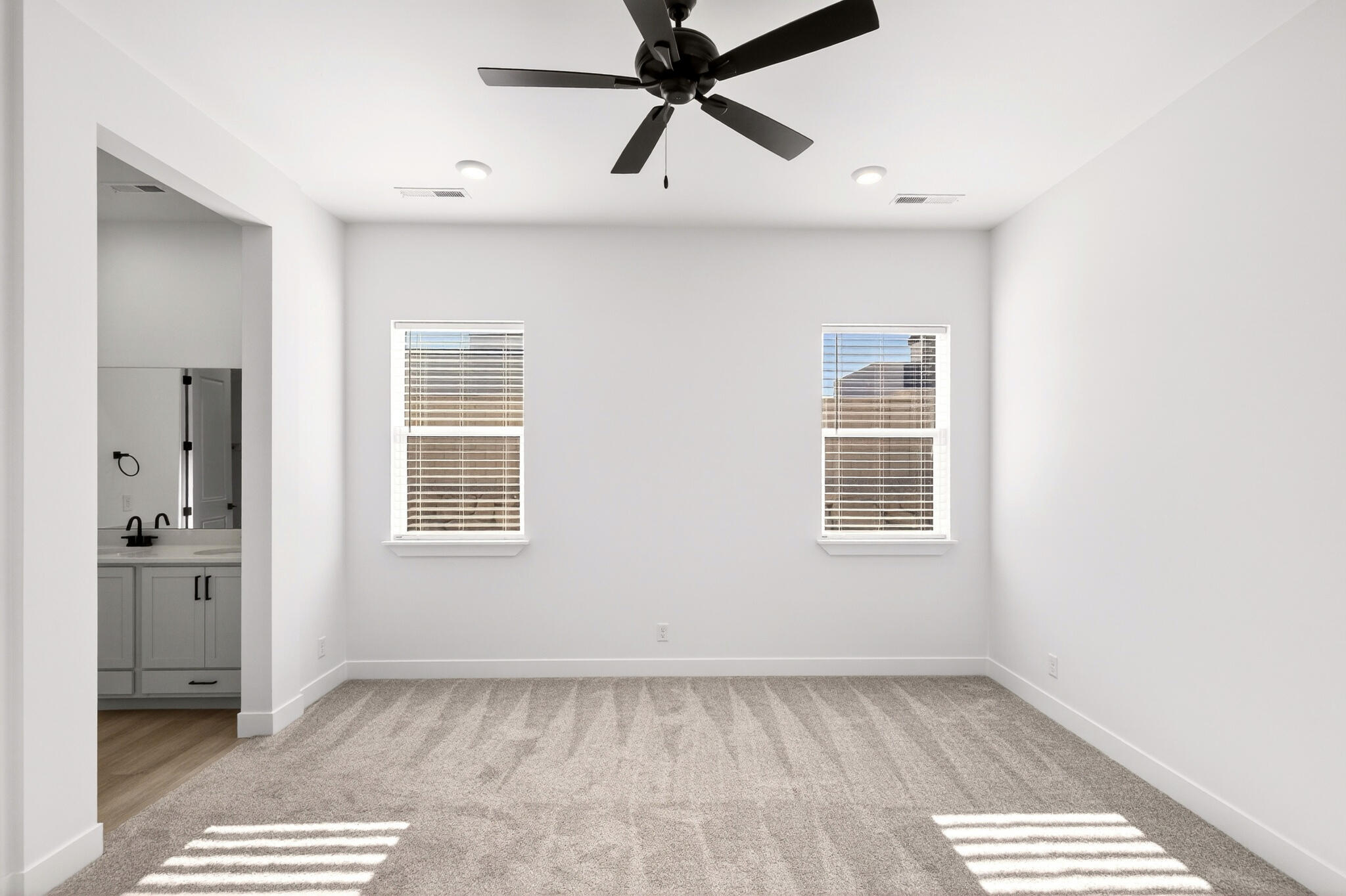 DESERT COLOR SAGE HAVEN - Residential