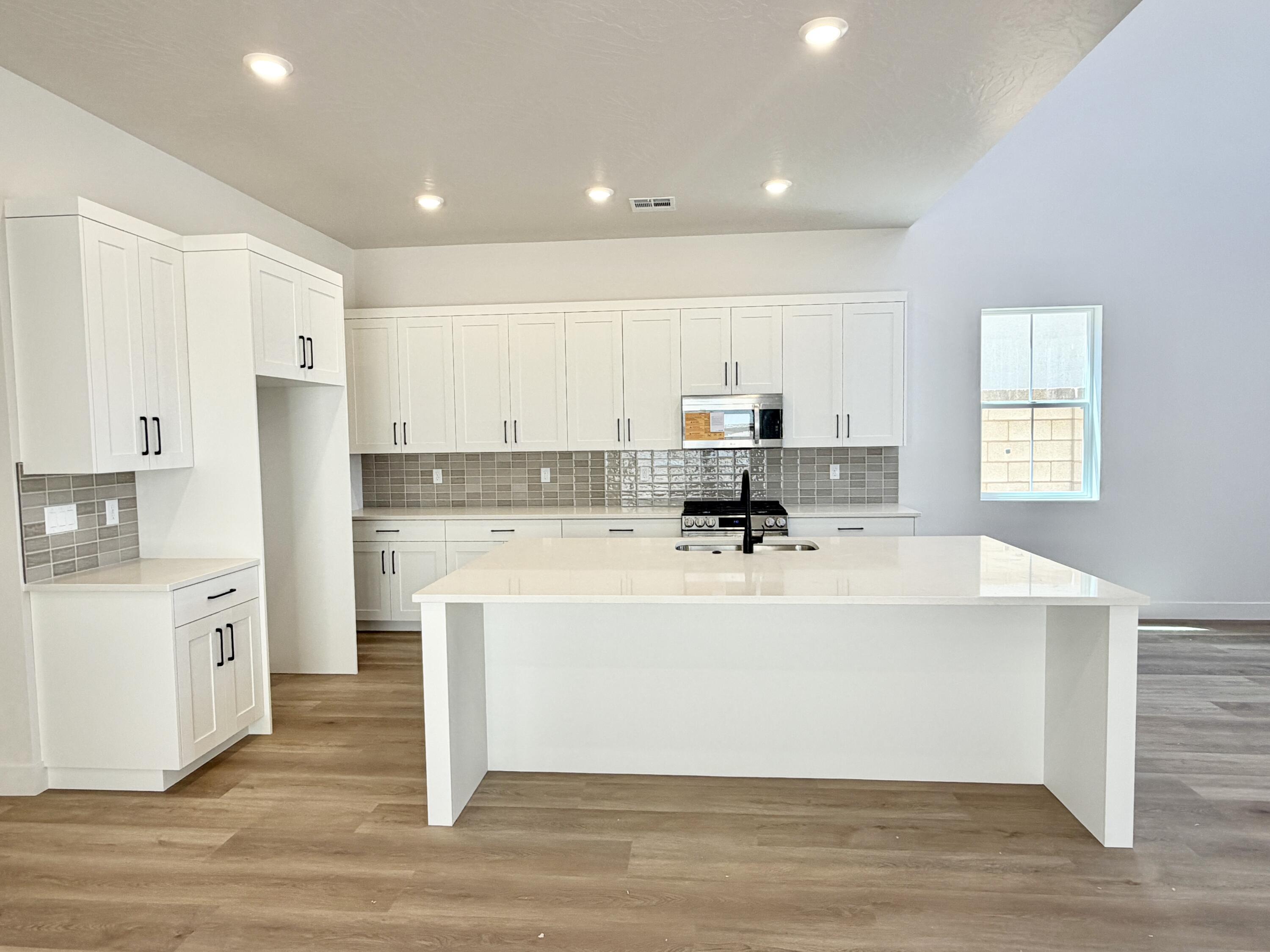 DESERT COLOR SAGE HAVEN - Residential