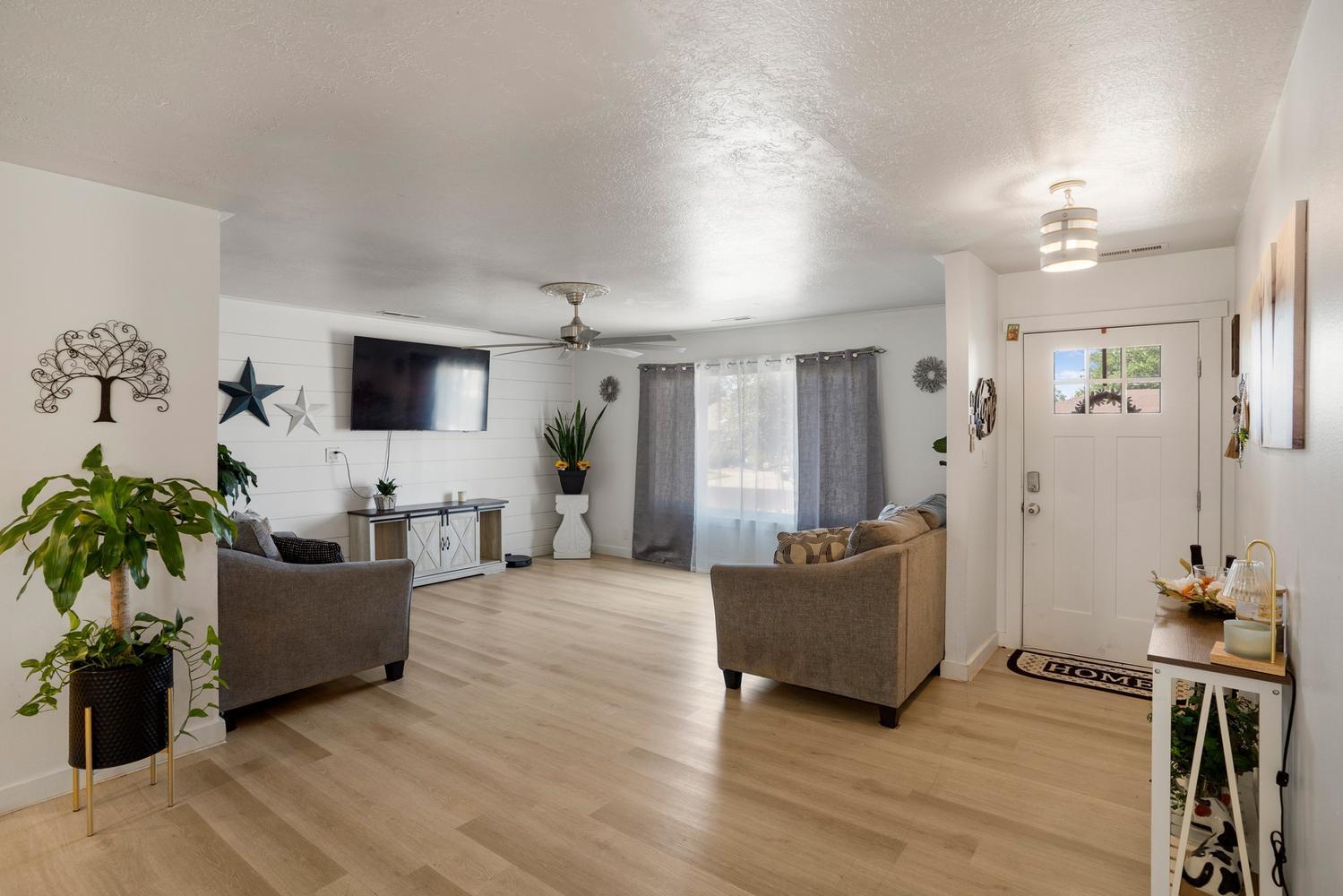 SANTA CLARA HEIGHTS - Residential