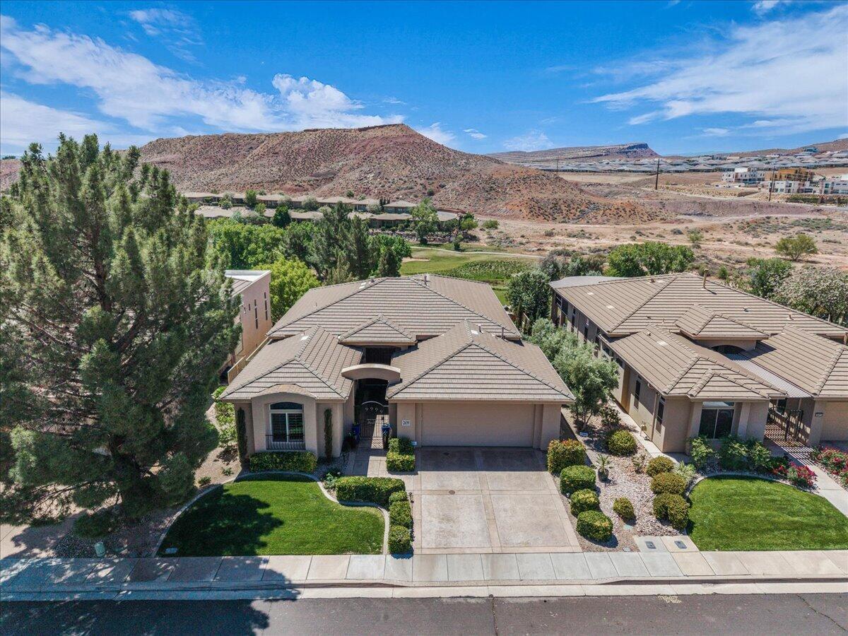 SANTA MARIA AT SUNBROOK - Residential