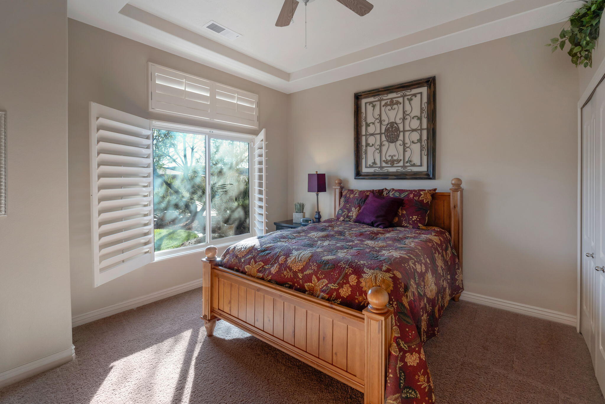 PARADISE CANYON - Residential