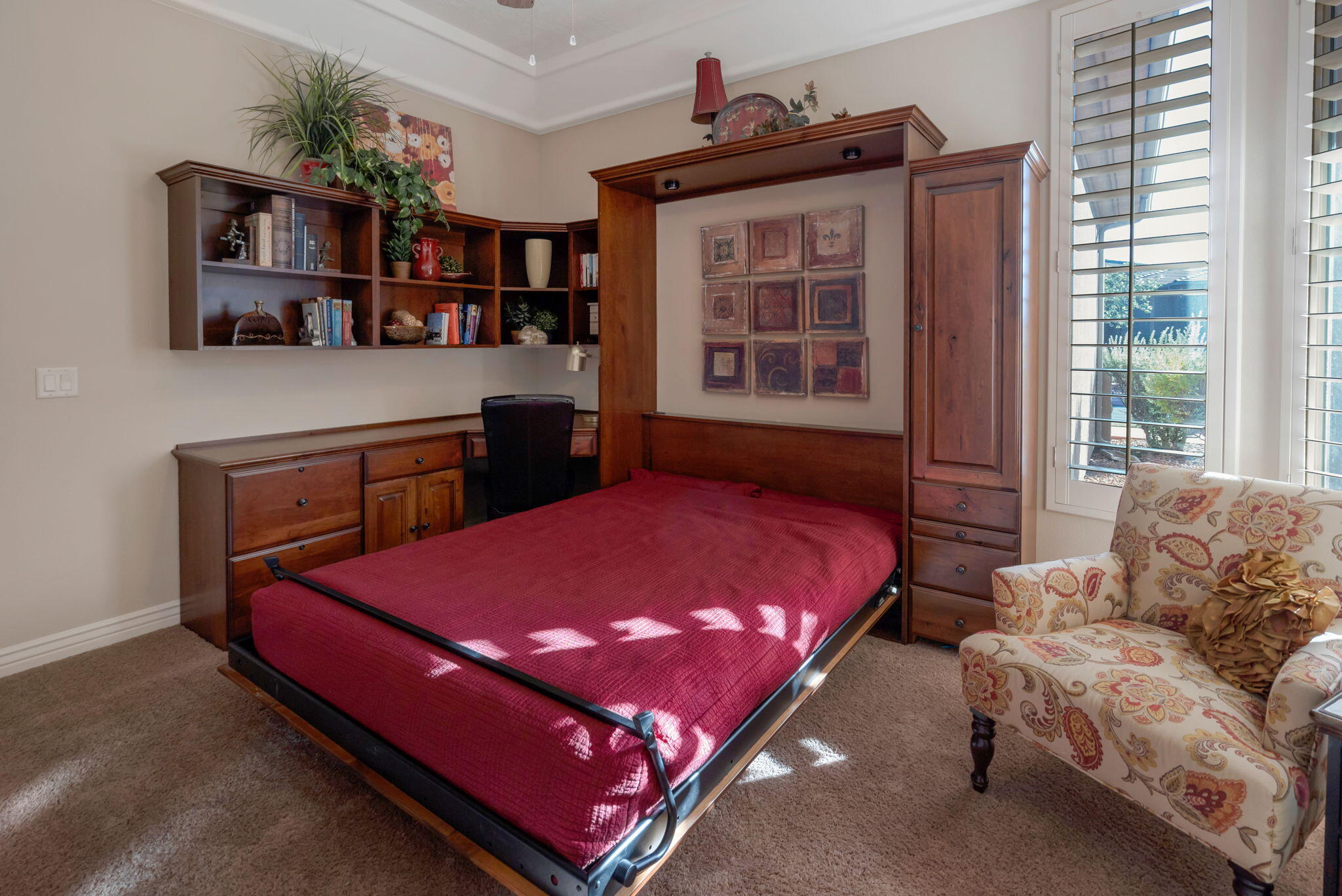 PARADISE CANYON - Residential