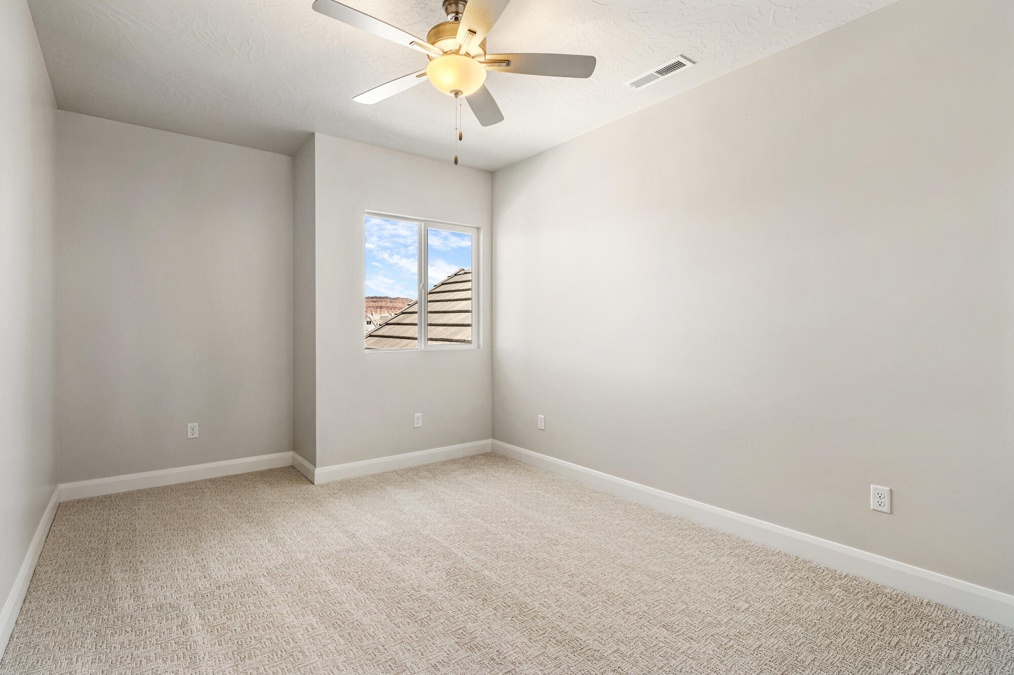 FRANKLIN FIELDS - Residential