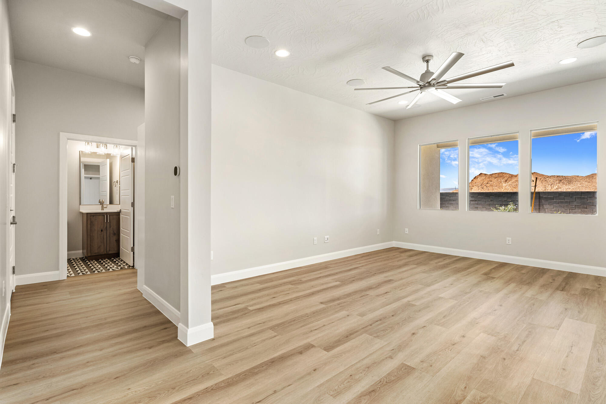 FRANKLIN FIELDS - Residential