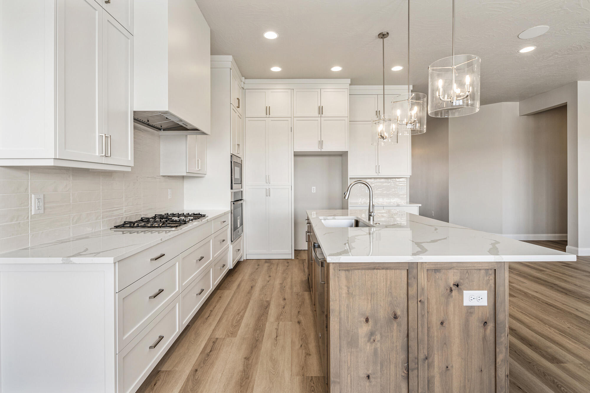 FRANKLIN FIELDS - Residential