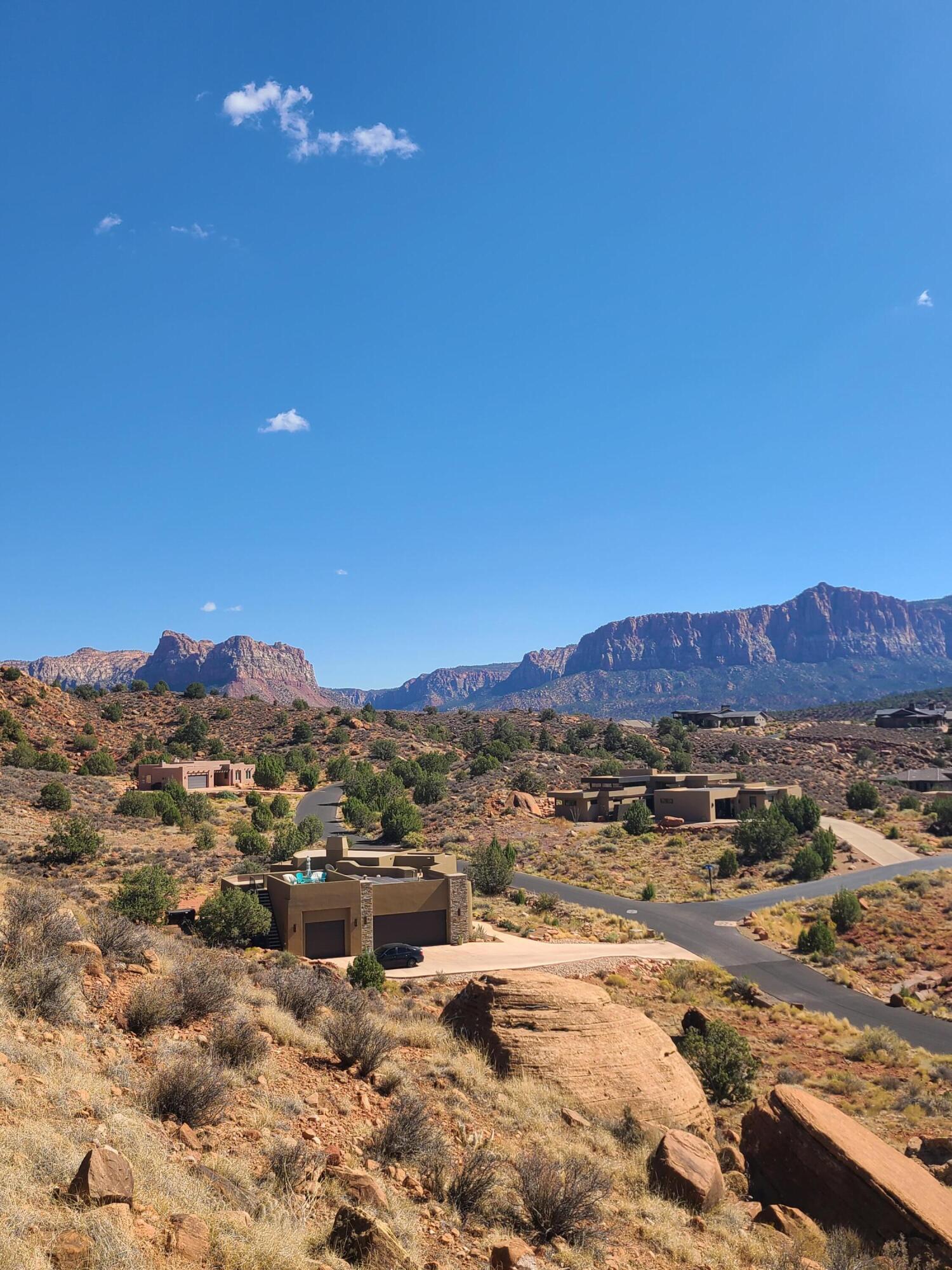 ANASAZI PLATEAU - Land