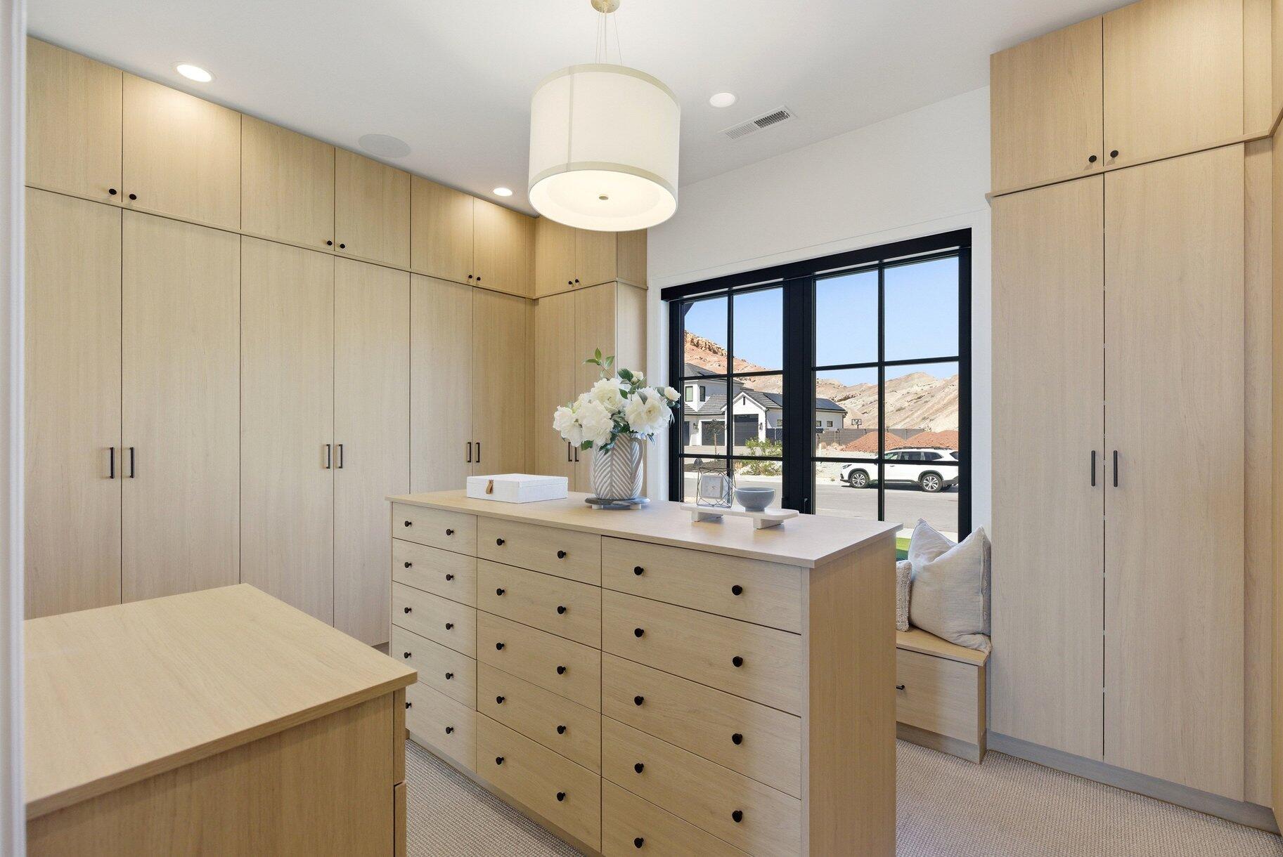INDIAN KNOLLS - Residential