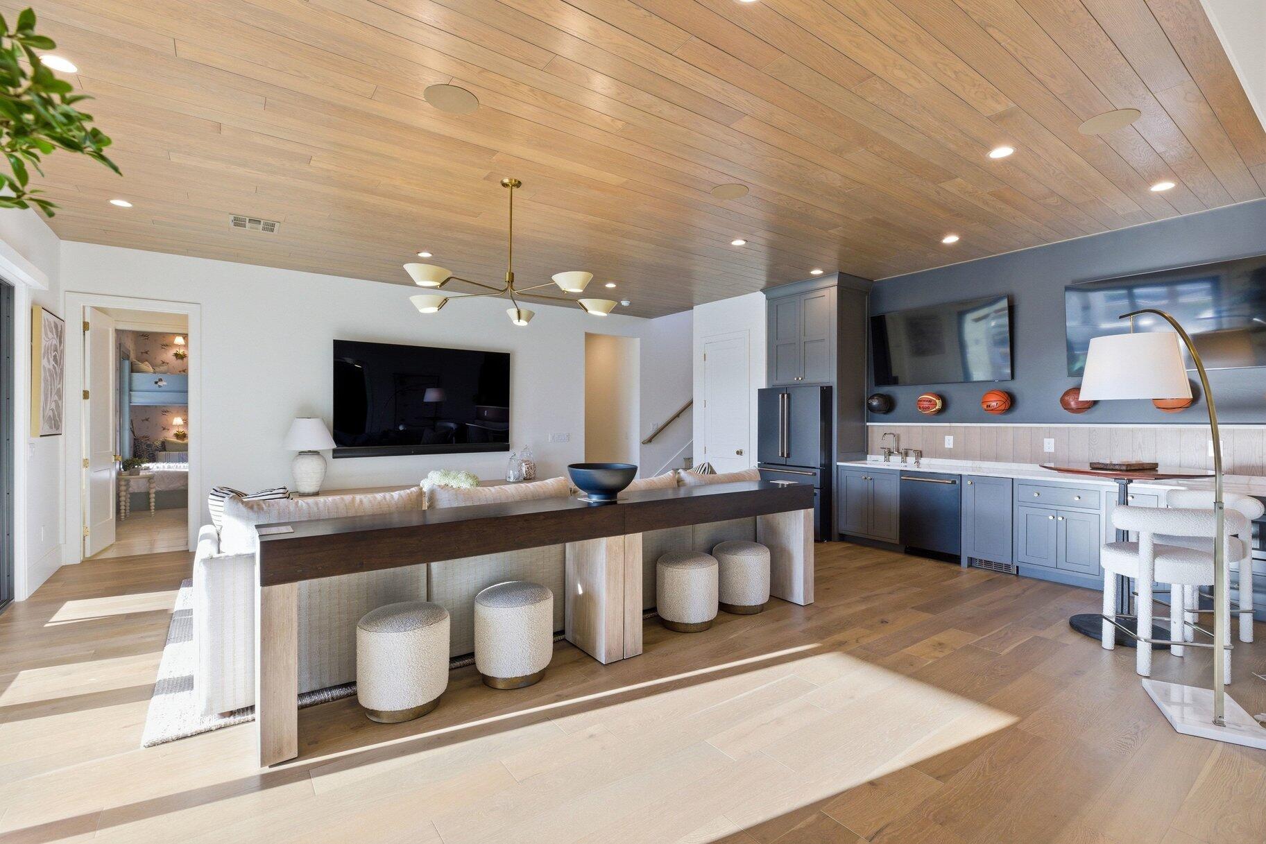 INDIAN KNOLLS - Residential