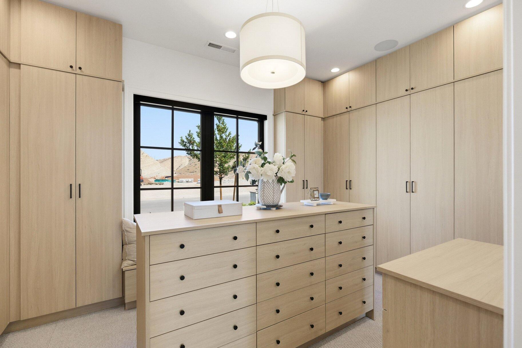 INDIAN KNOLLS - Residential