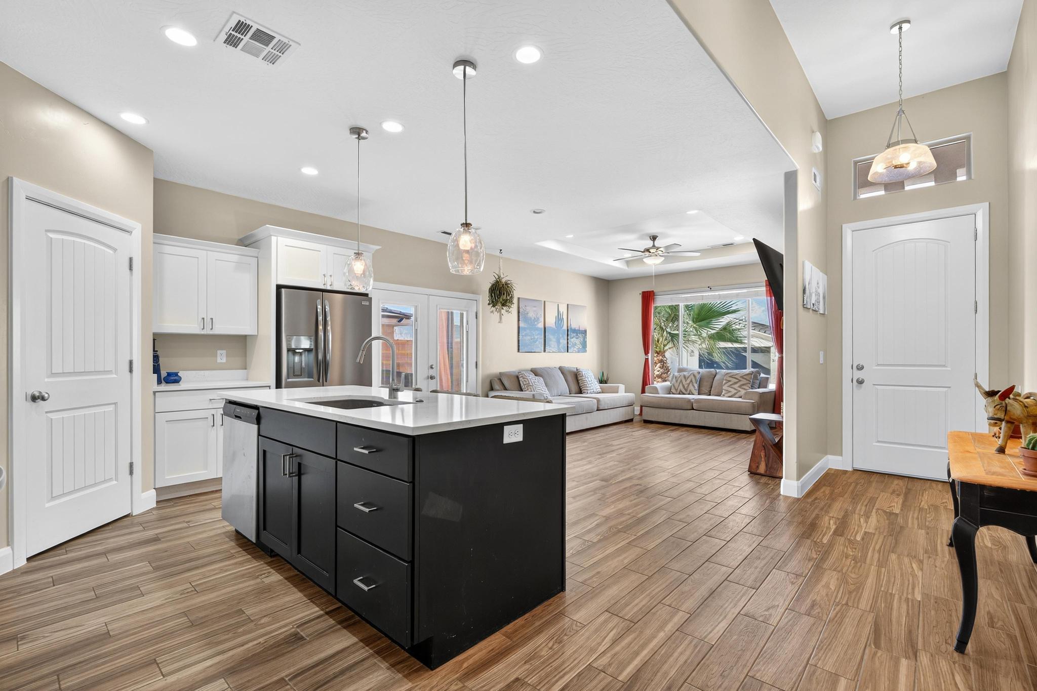 ZIONS GATE ESTATES - Residential