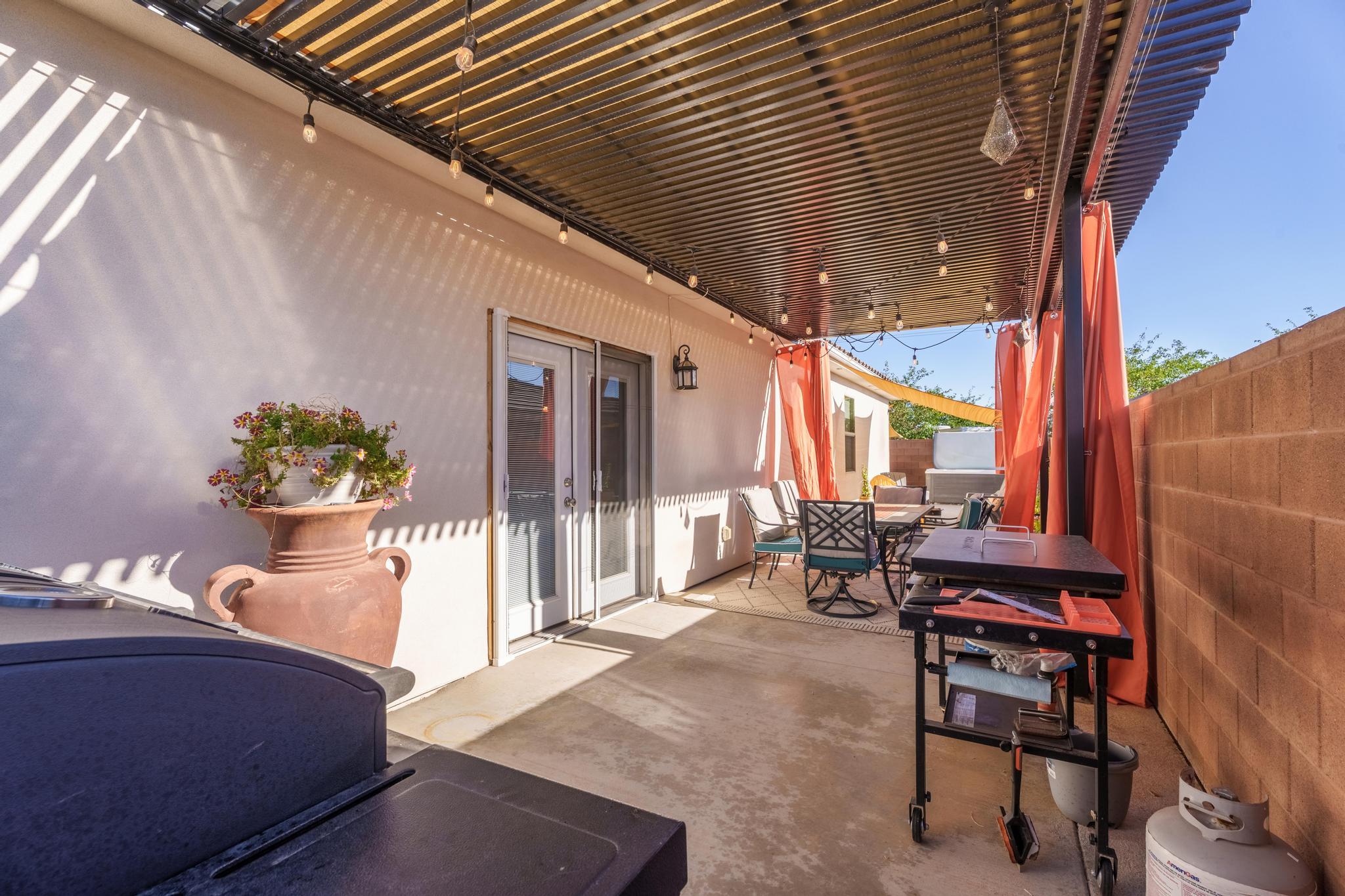 ZIONS GATE ESTATES - Residential