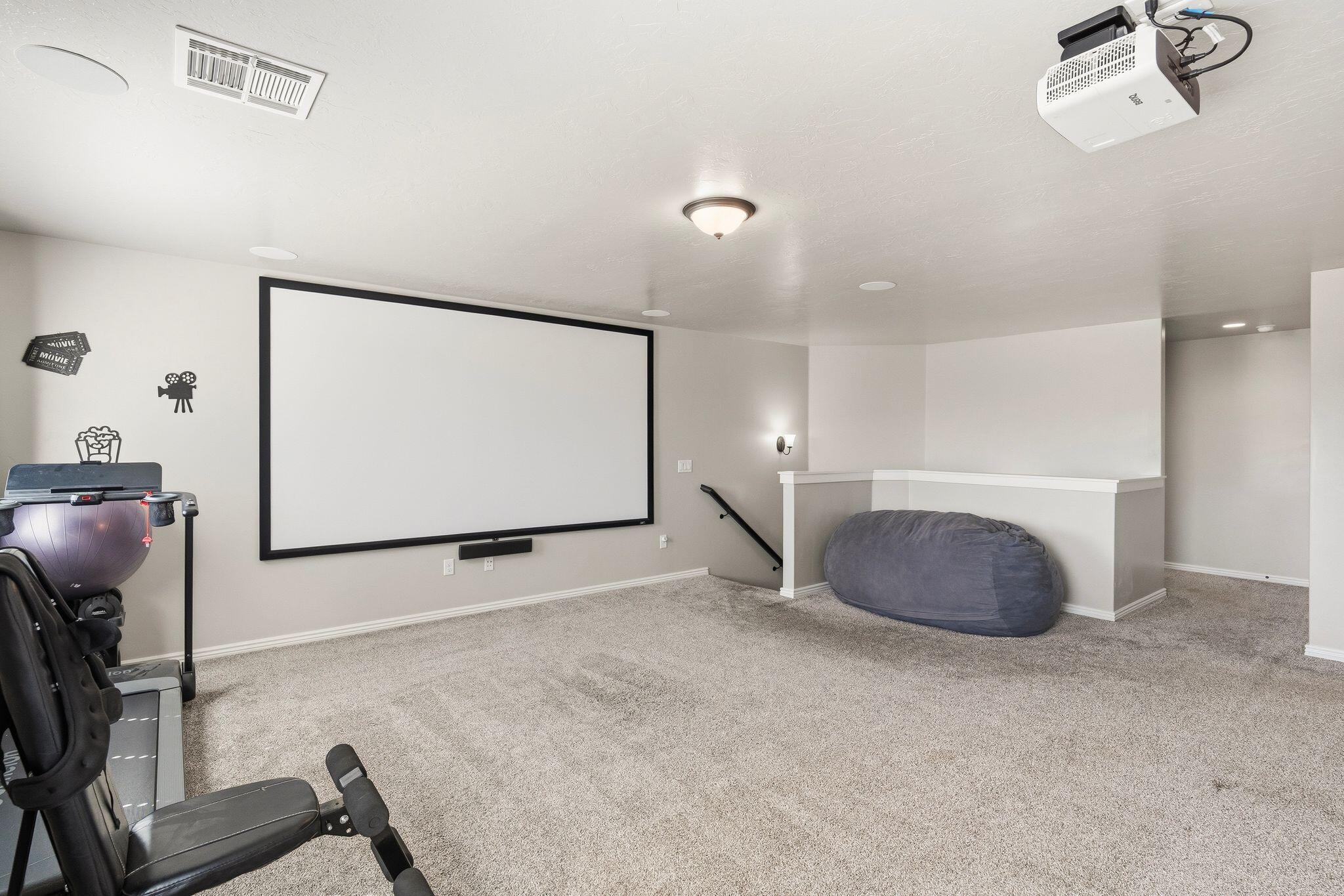 HAWTHORN ESTATES - Residential