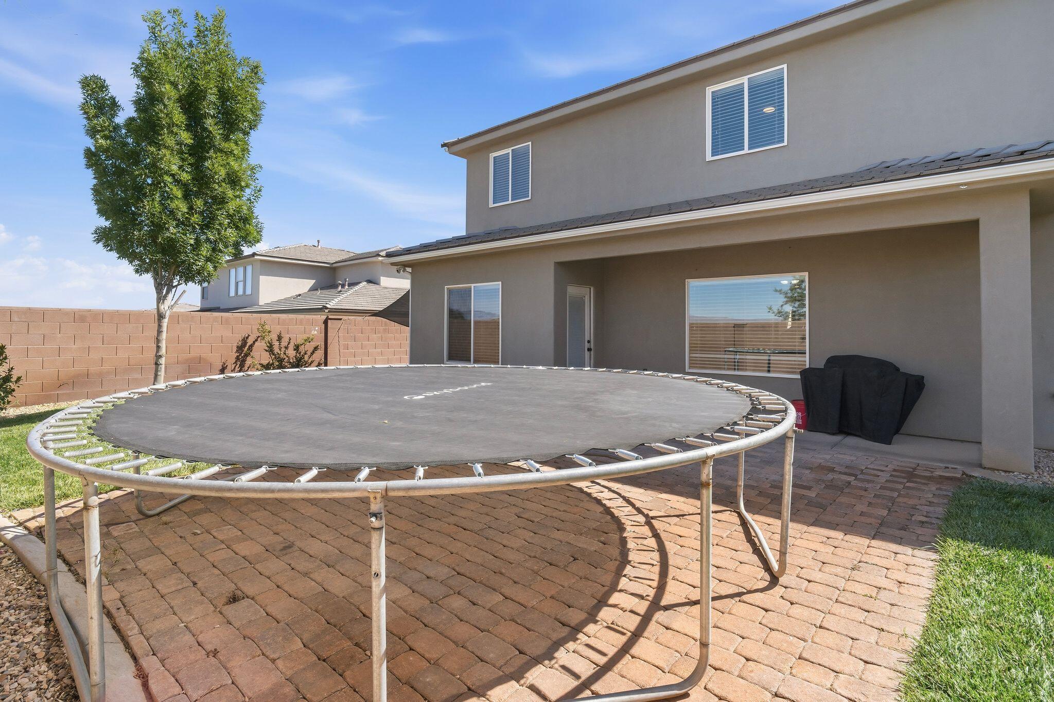 HAWTHORN ESTATES - Residential