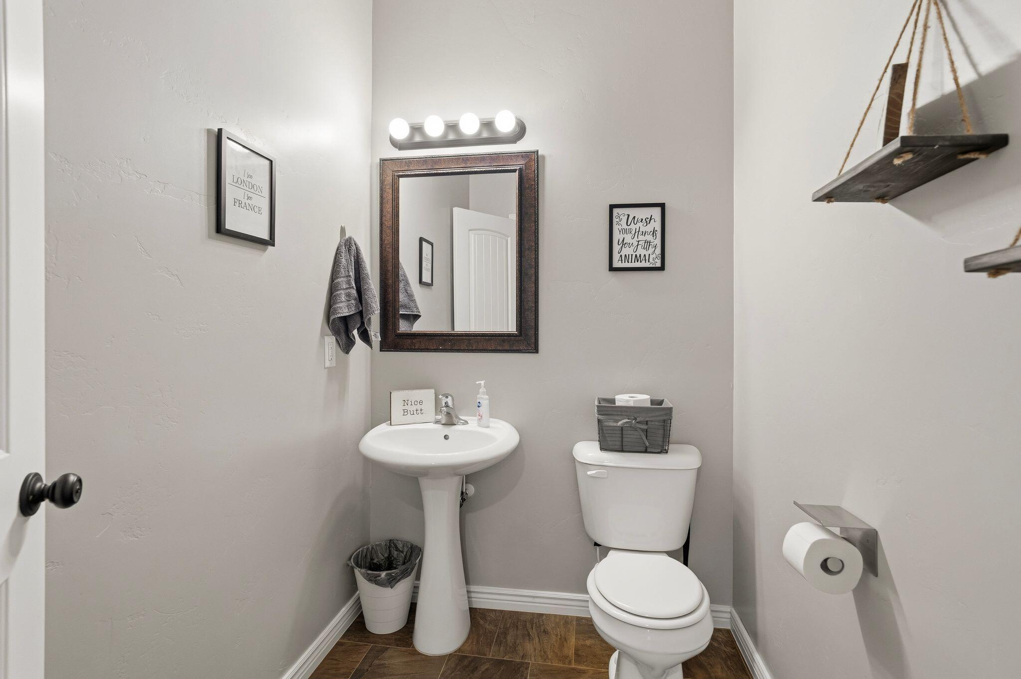 HAWTHORN ESTATES - Residential