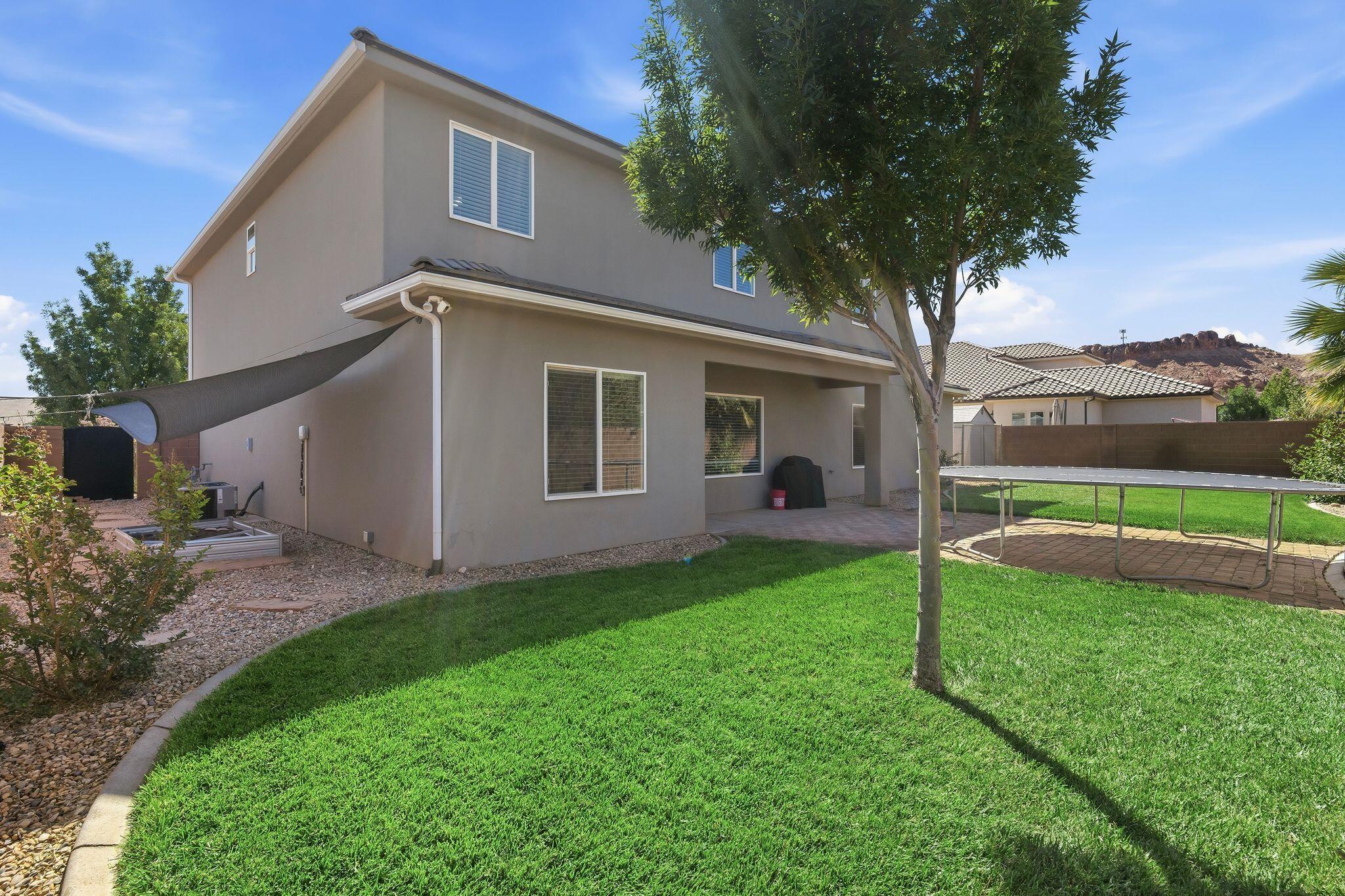 HAWTHORN ESTATES - Residential