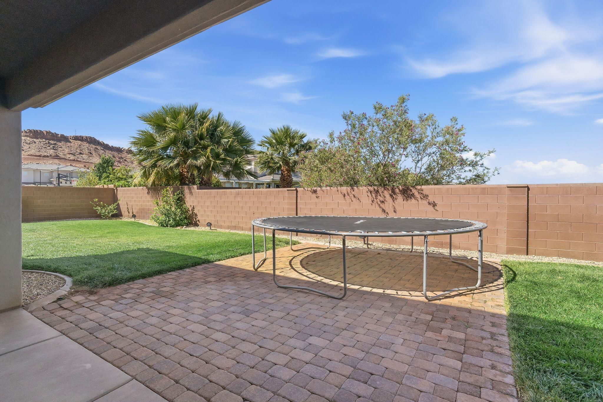 HAWTHORN ESTATES - Residential